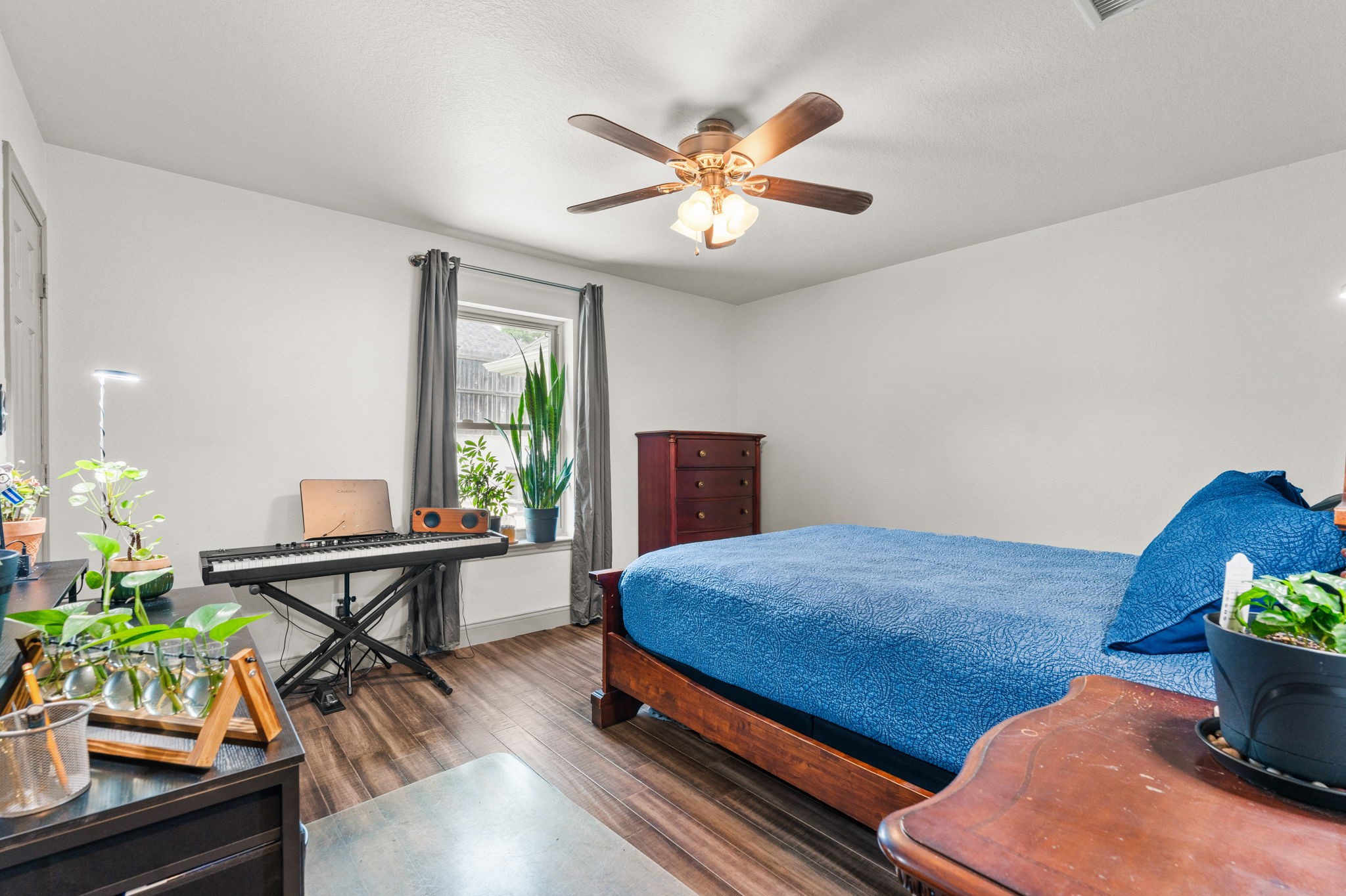 404 Arbor Lawn Drive, Burleson, TX, 76028