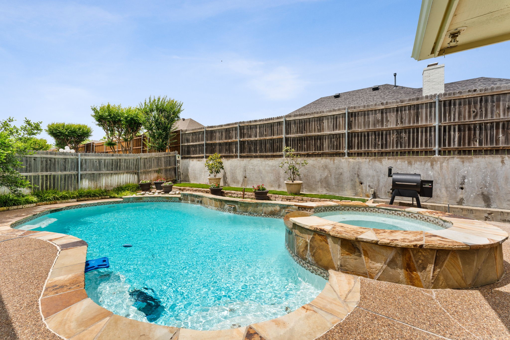 404 Arbor Lawn Drive, Burleson, TX, 76028