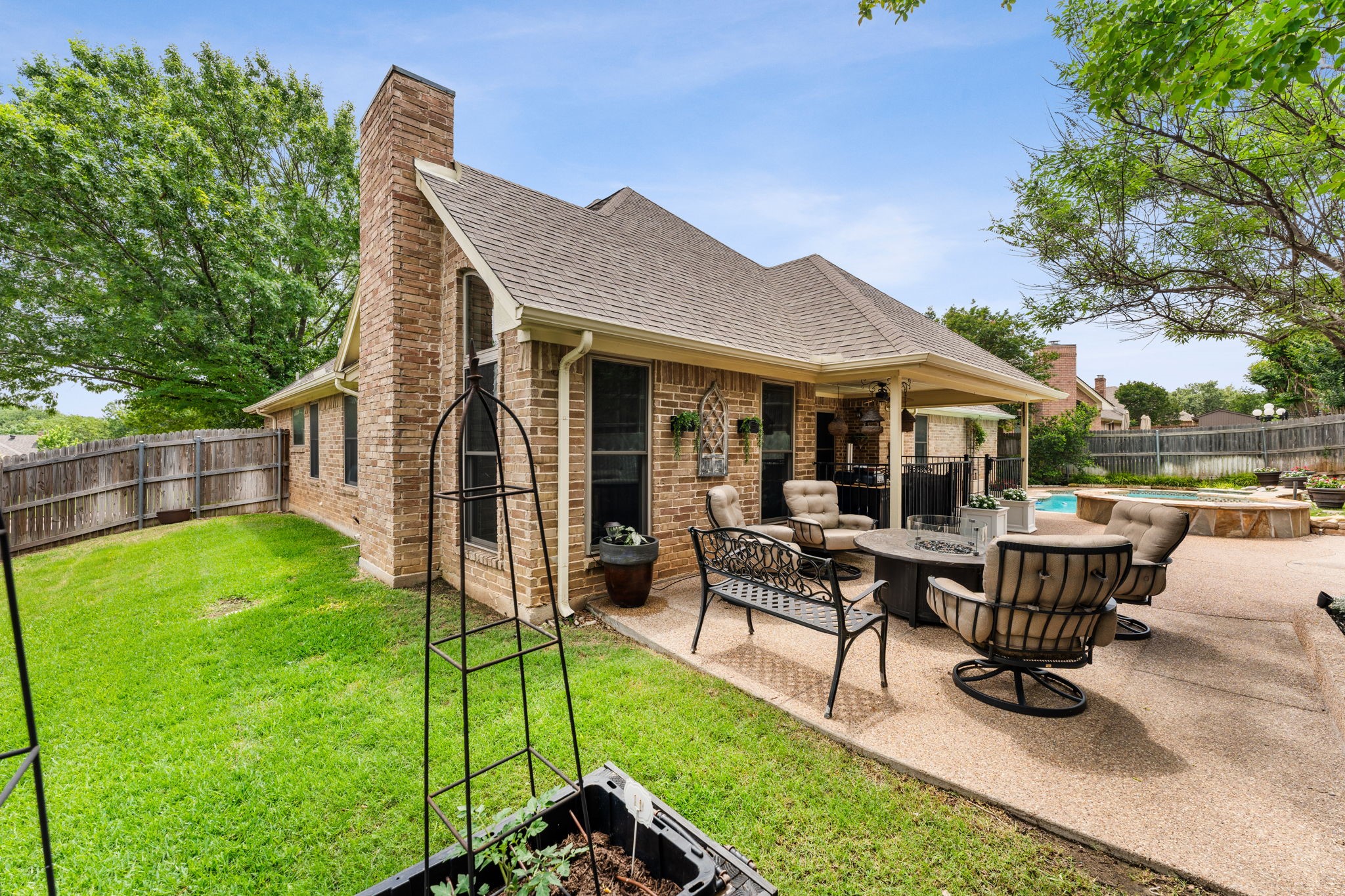 404 Arbor Lawn Drive, Burleson, TX, 76028