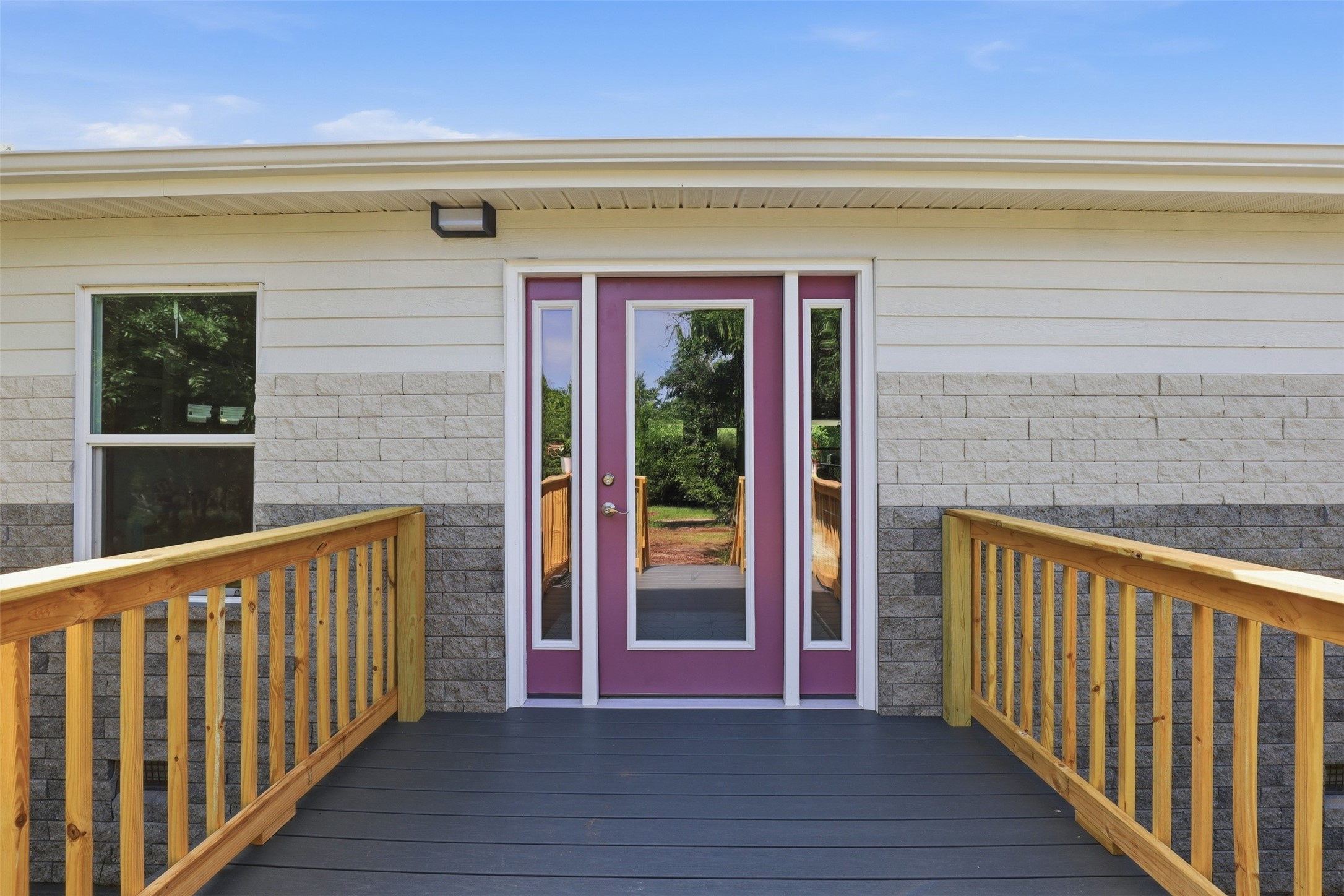 211 E Bay Drive, Bridgeport, TX, 76426