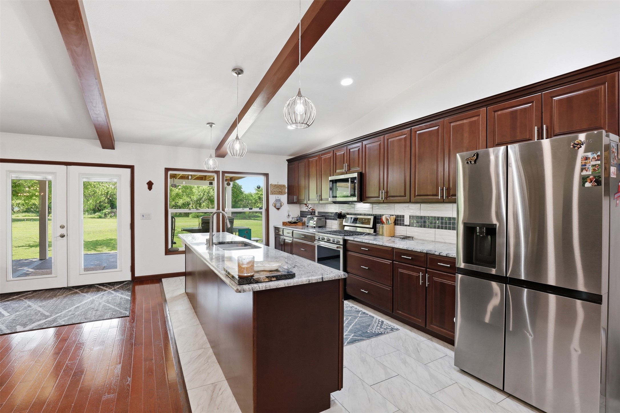 211 E Bay Drive, Bridgeport, TX, 76426