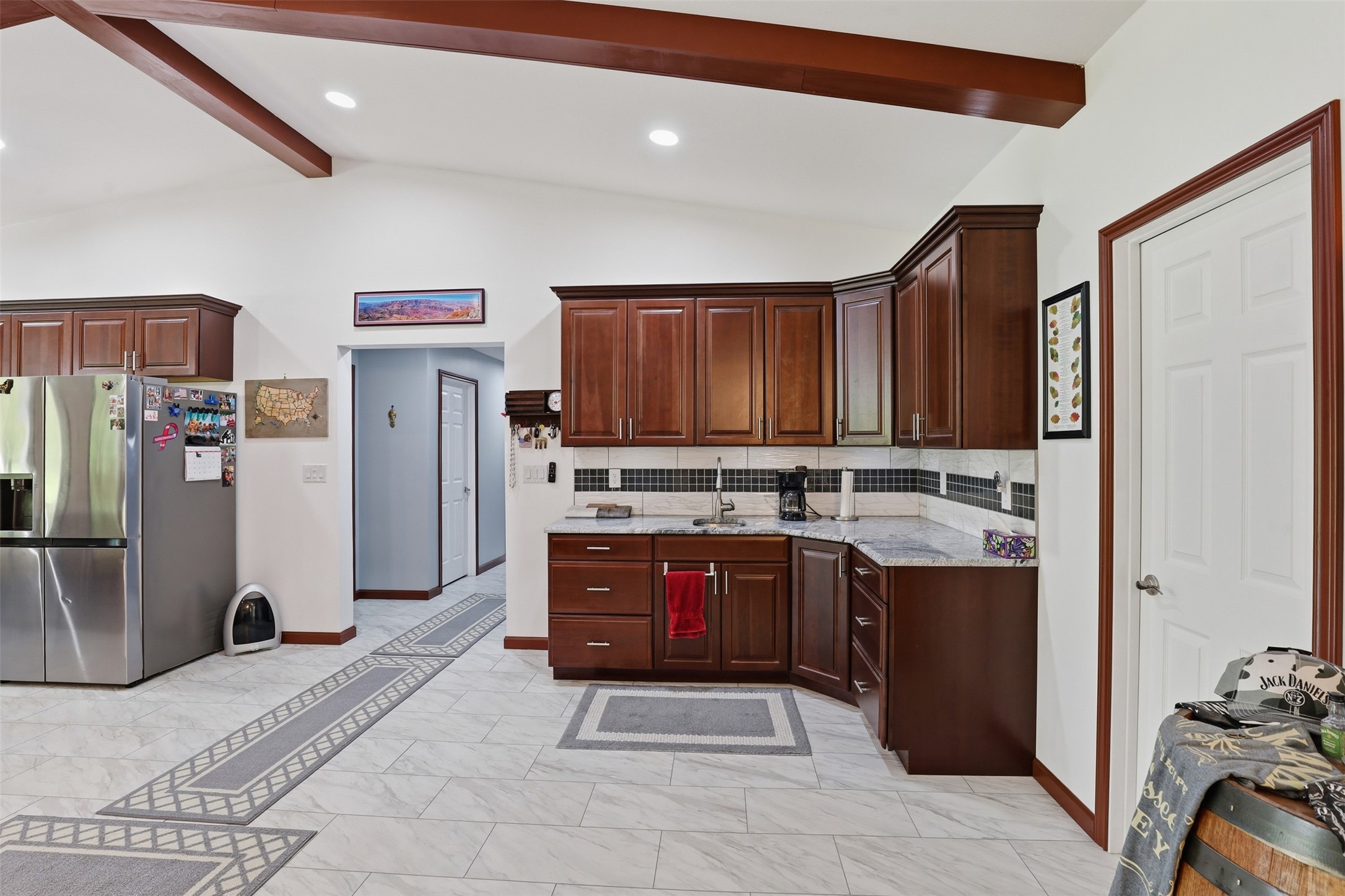 211 E Bay Drive, Bridgeport, TX, 76426
