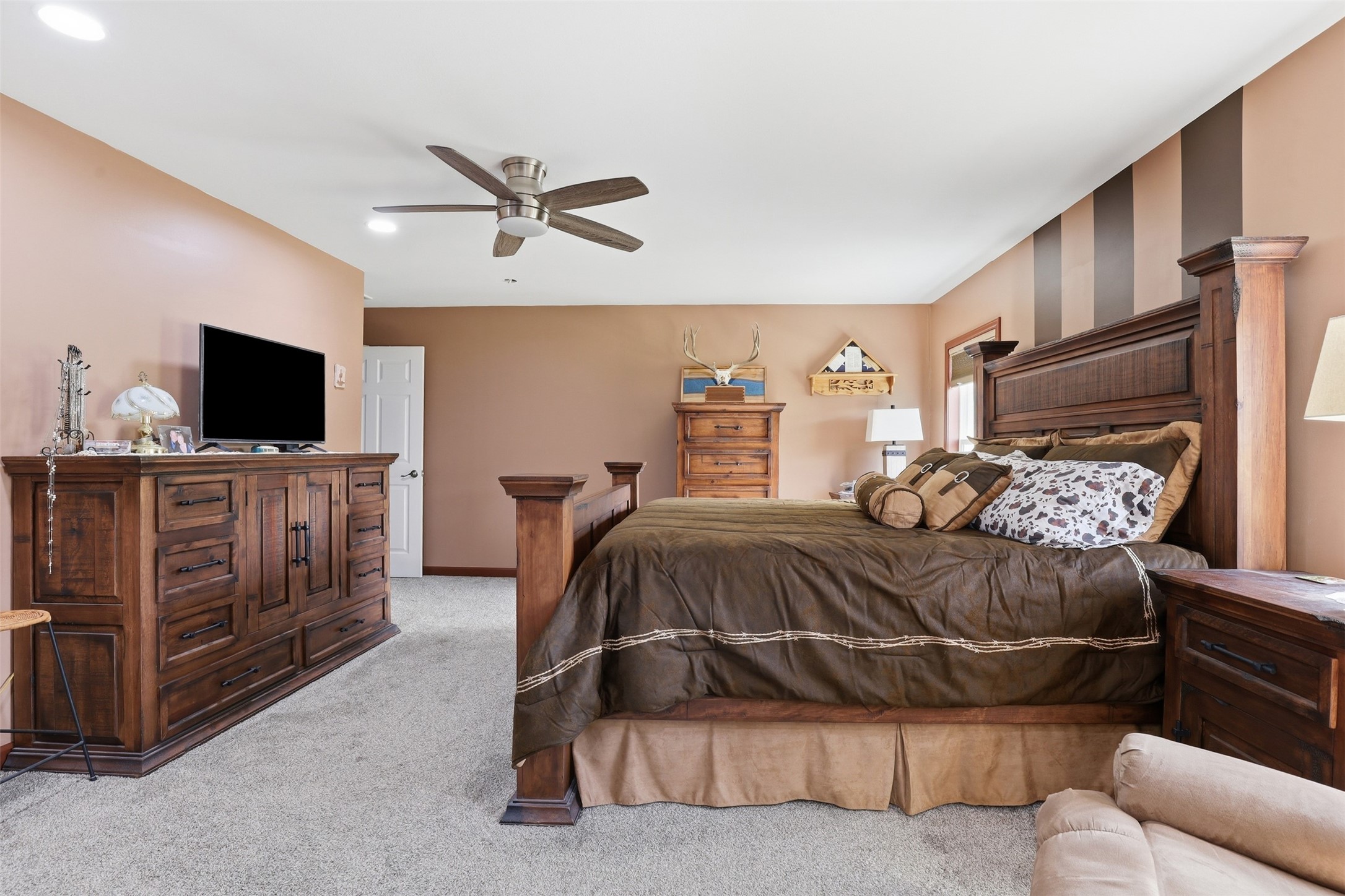 211 E Bay Drive, Bridgeport, TX, 76426