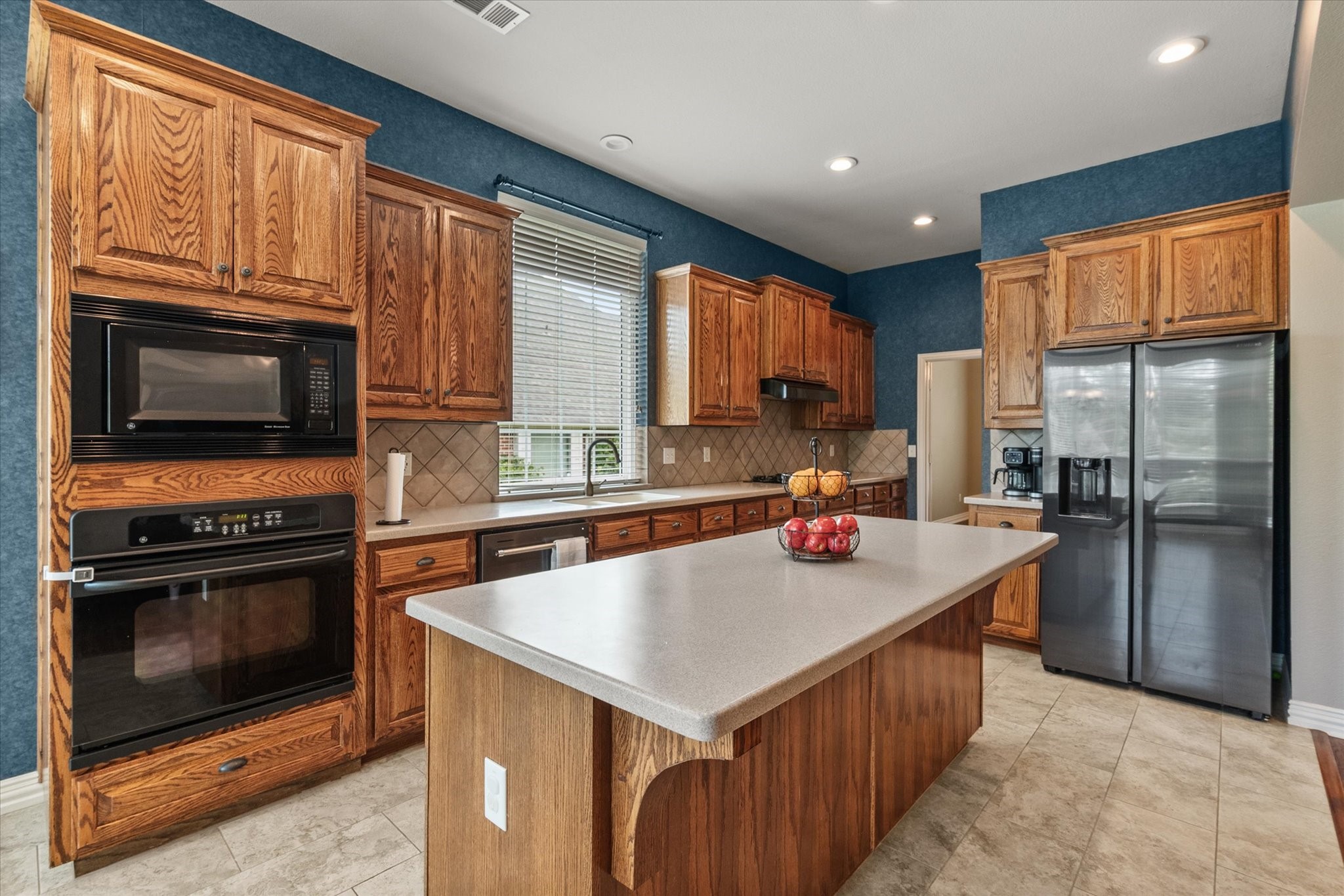1904 Yarmouth Court, Mansfield, TX, 76063