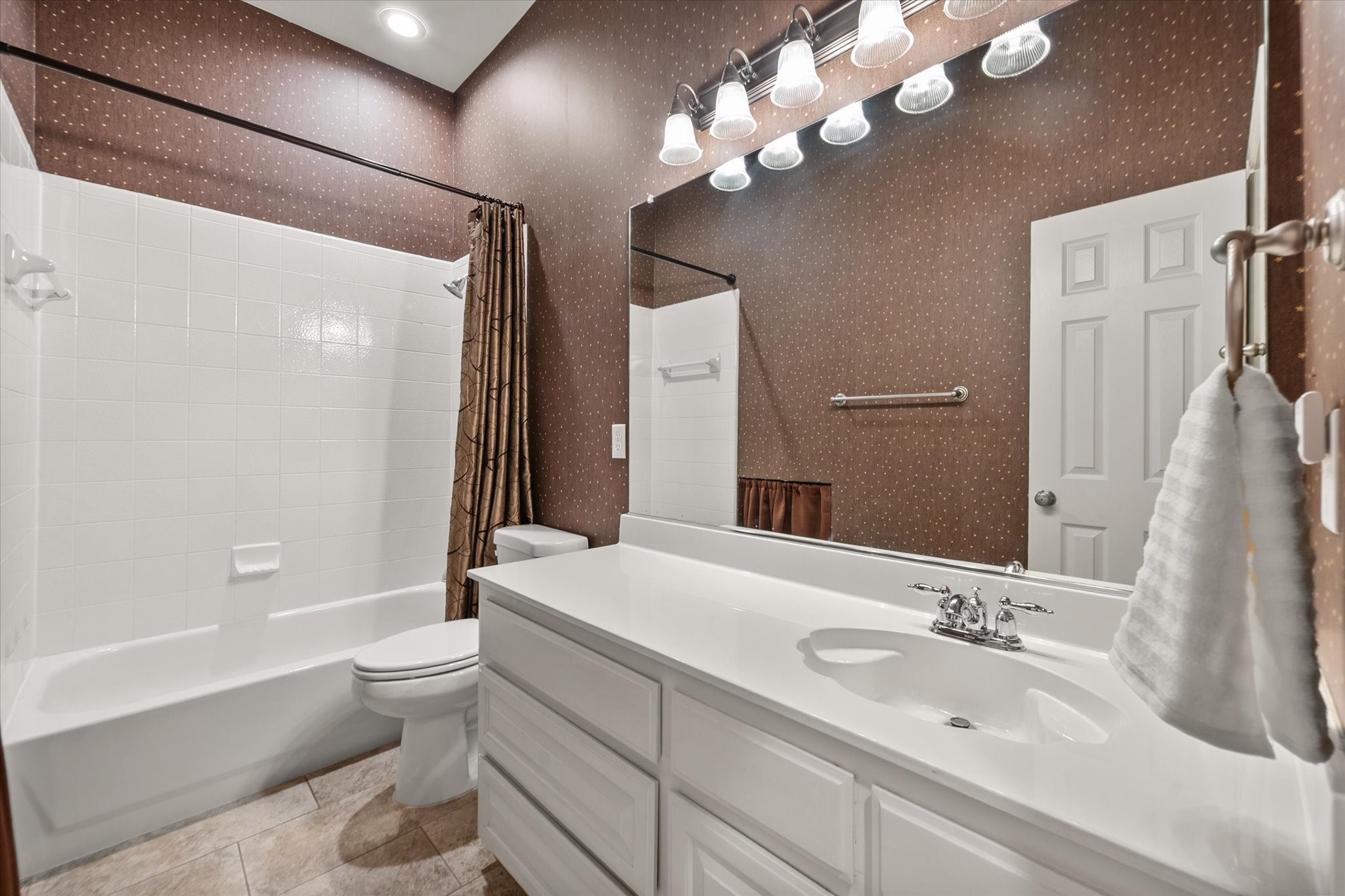 1904 Yarmouth Court, Mansfield, TX, 76063