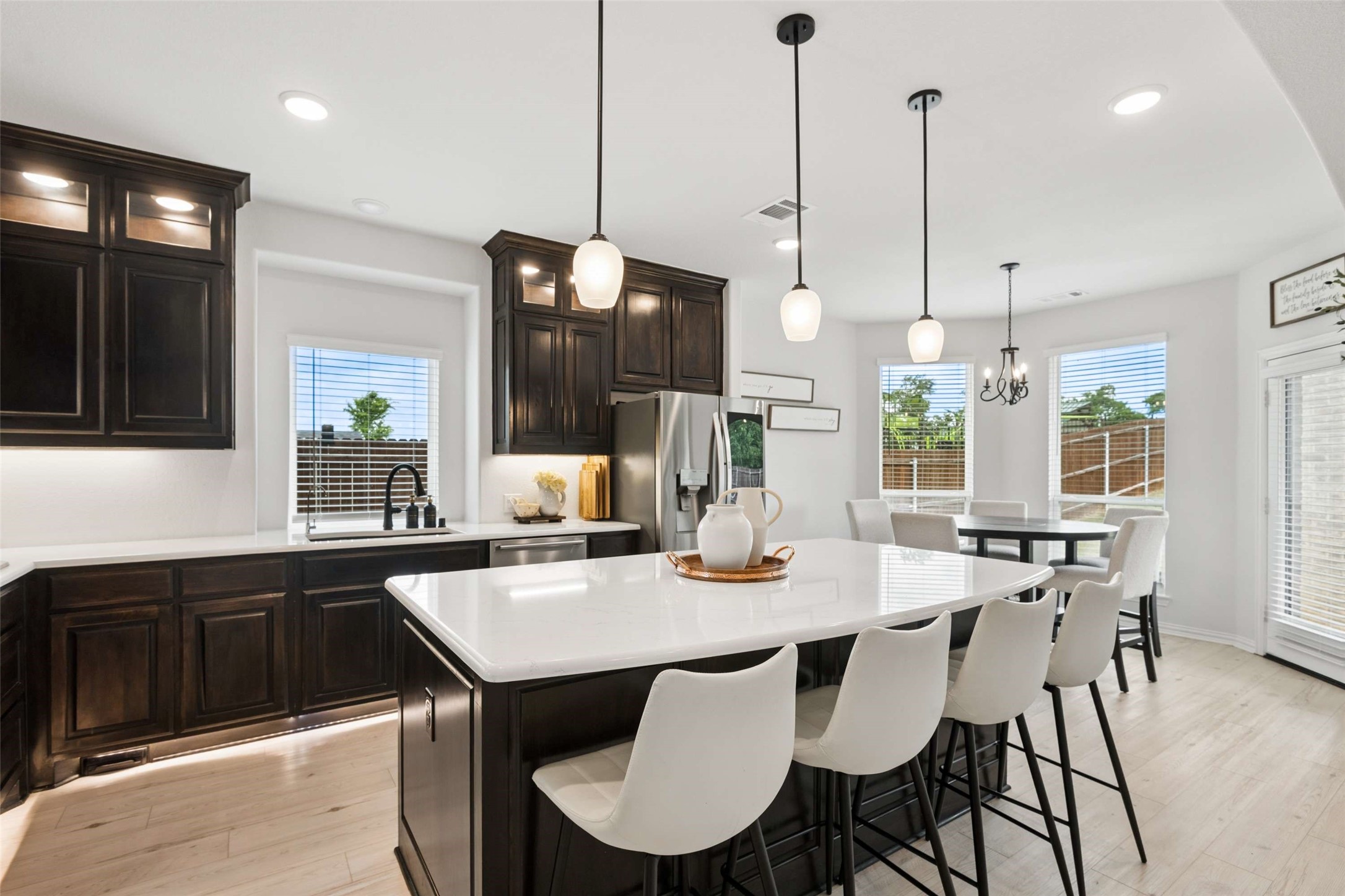 344 Willie Way, Burleson, TX, 76028