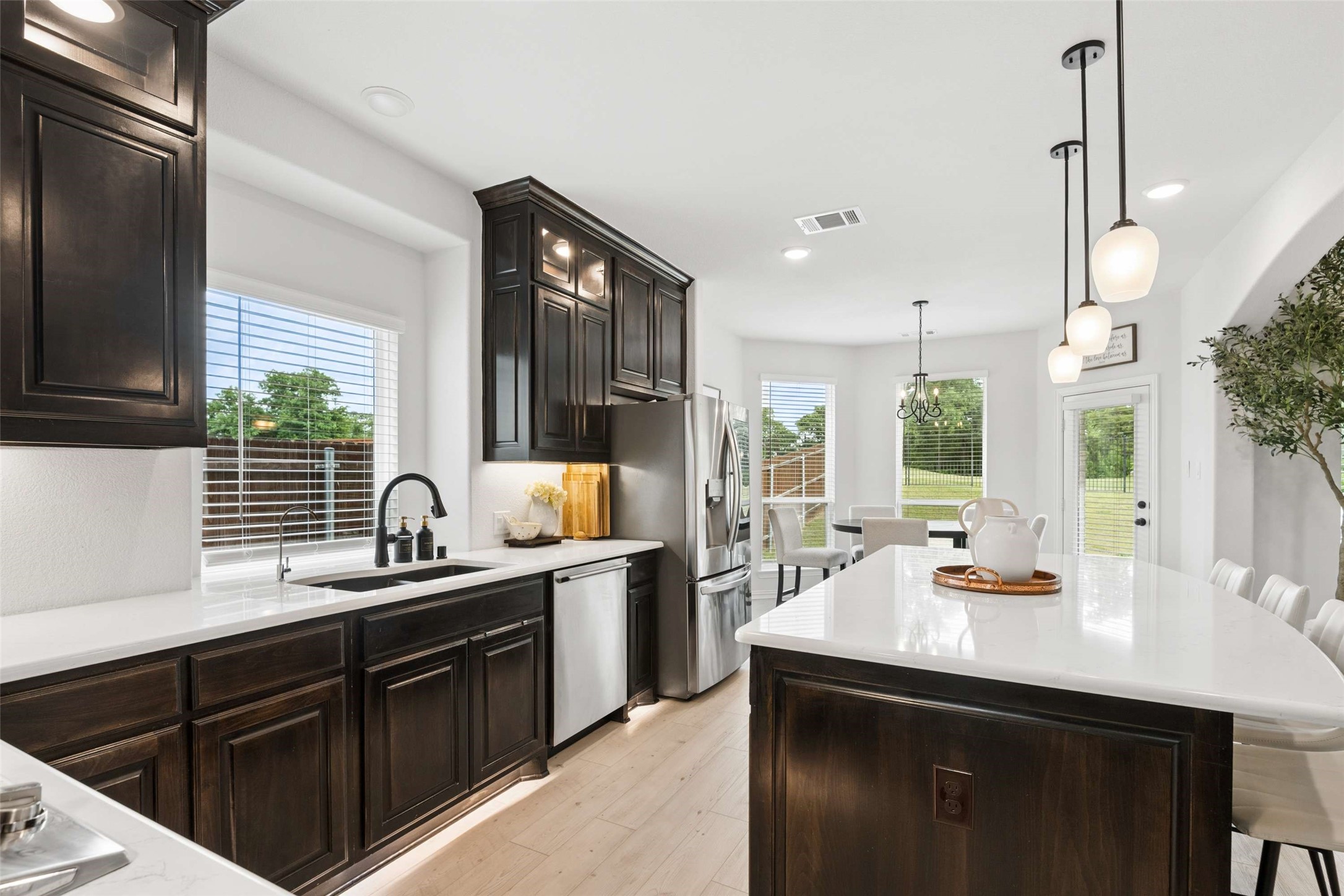 344 Willie Way, Burleson, TX, 76028