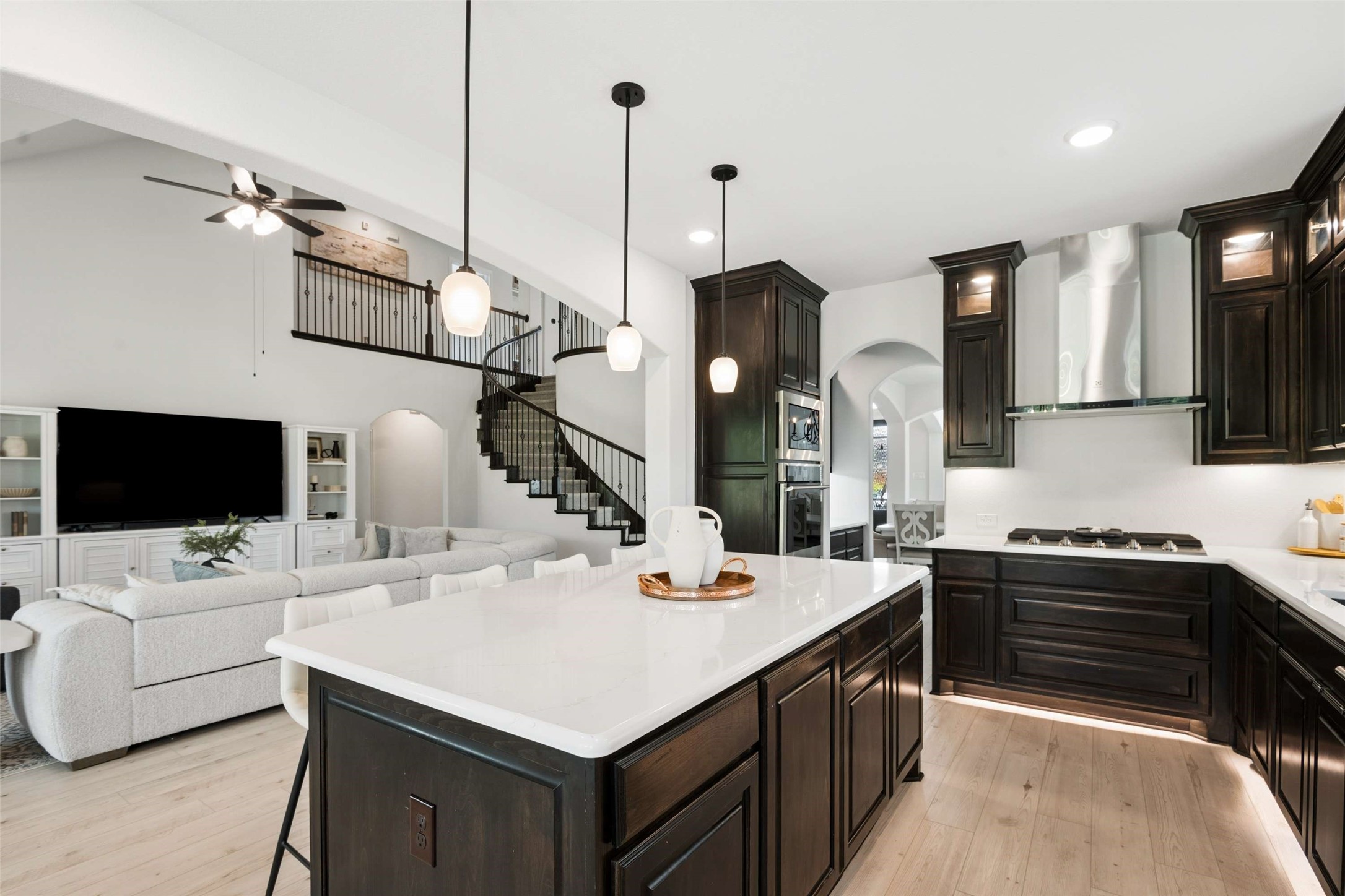 344 Willie Way, Burleson, TX, 76028