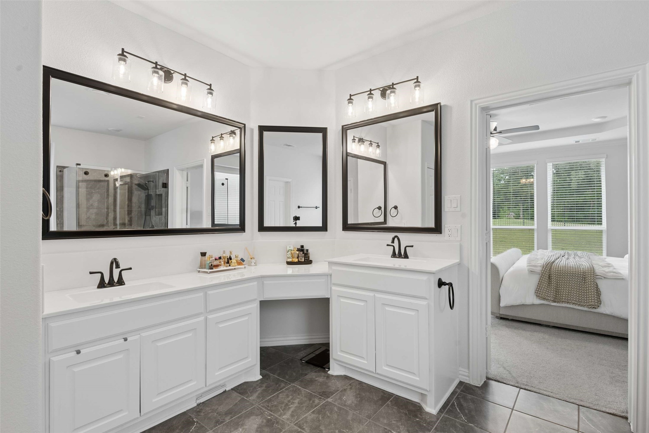 344 Willie Way, Burleson, TX, 76028