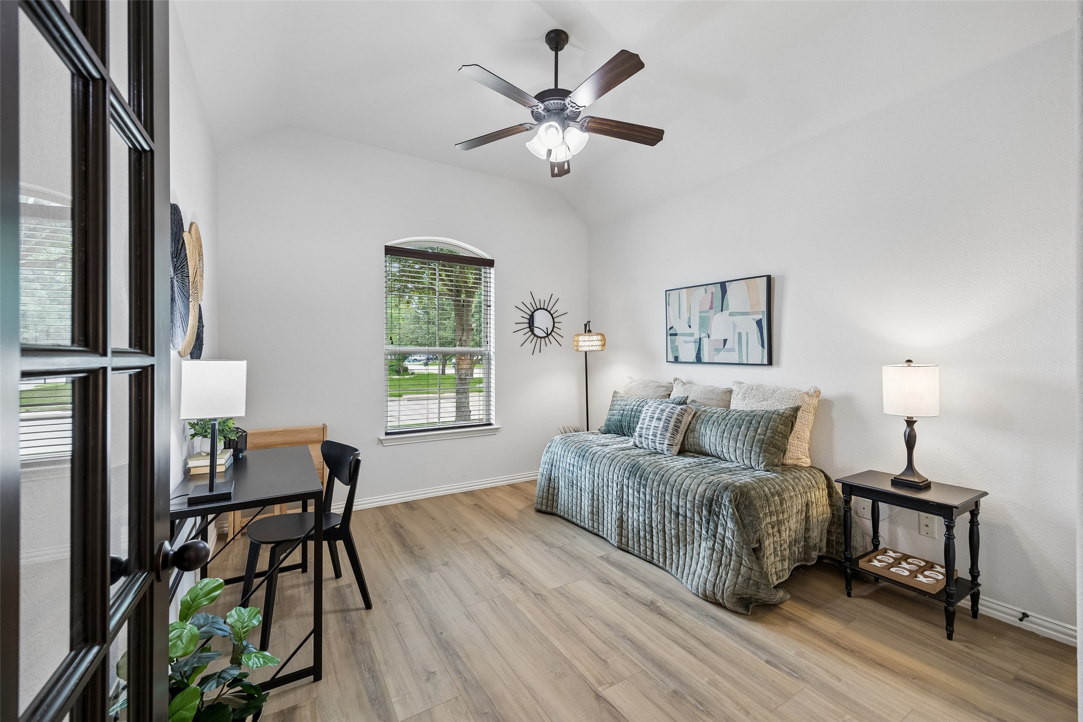 217 Hawks Ridge Trail, Burleson, TX, 76028