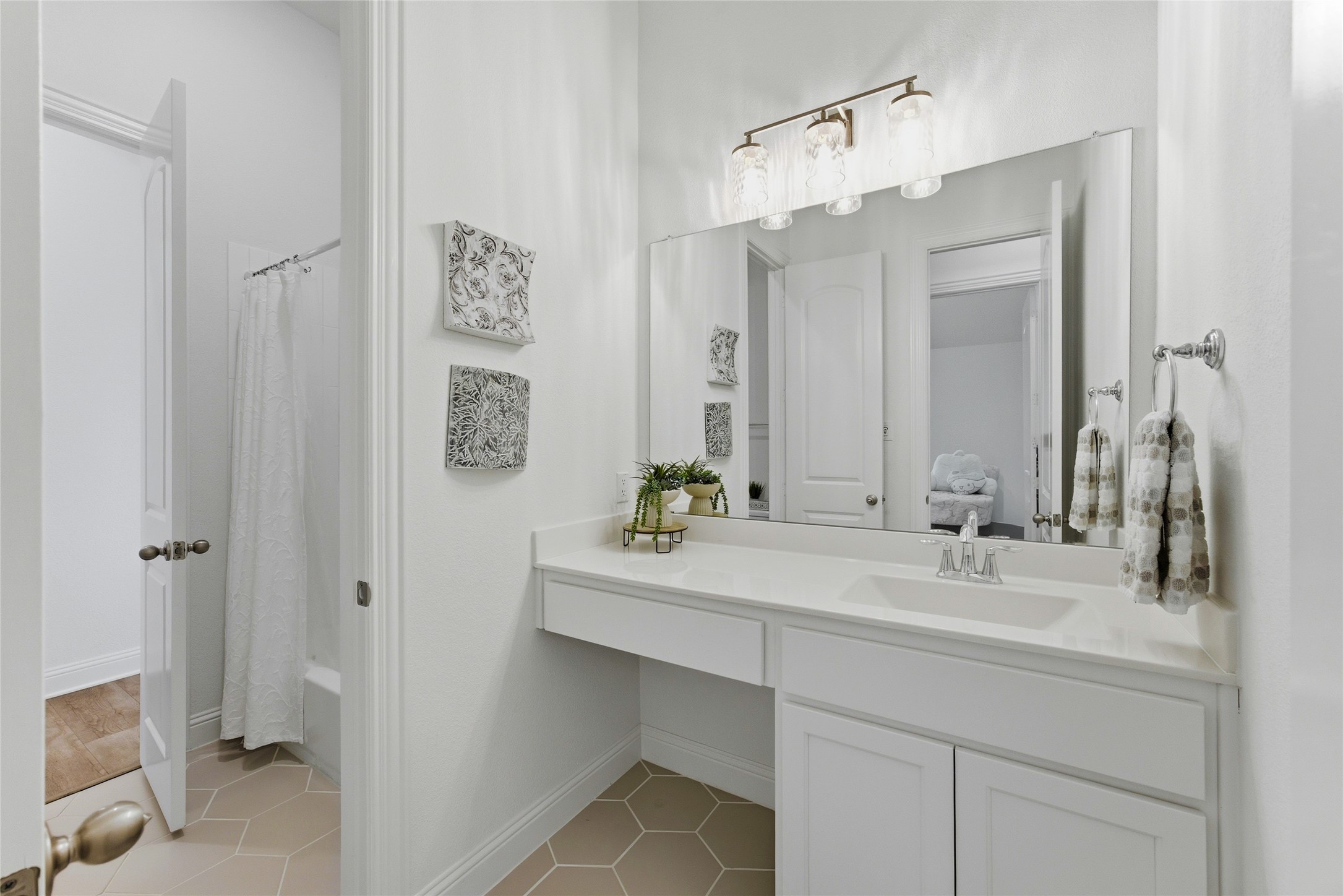 6001 Mountain Lodge Drive, Fort Worth, TX, 76179