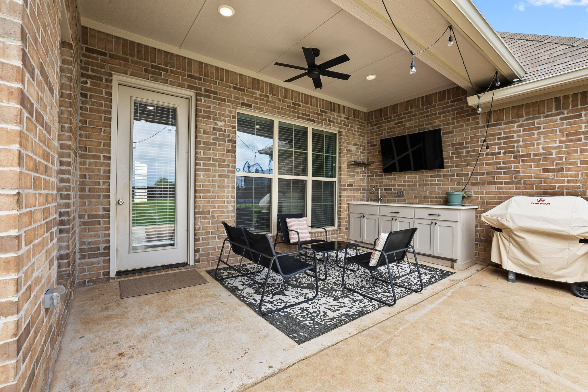 112 Chisolm Trail, Pottsboro, TX, 75076