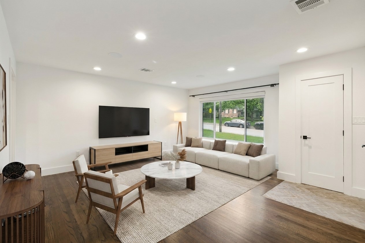 8029 Claremont Drive, Dallas, TX, 75228