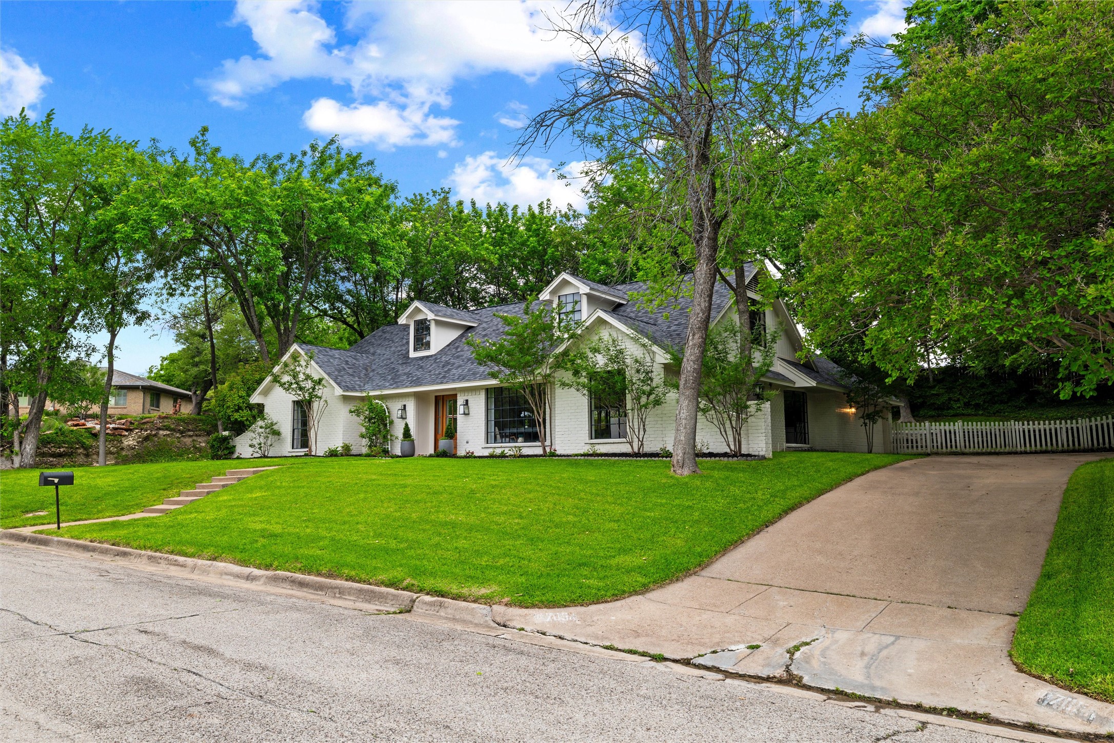 7054 Tamarack Road, Fort Worth, TX, 76116