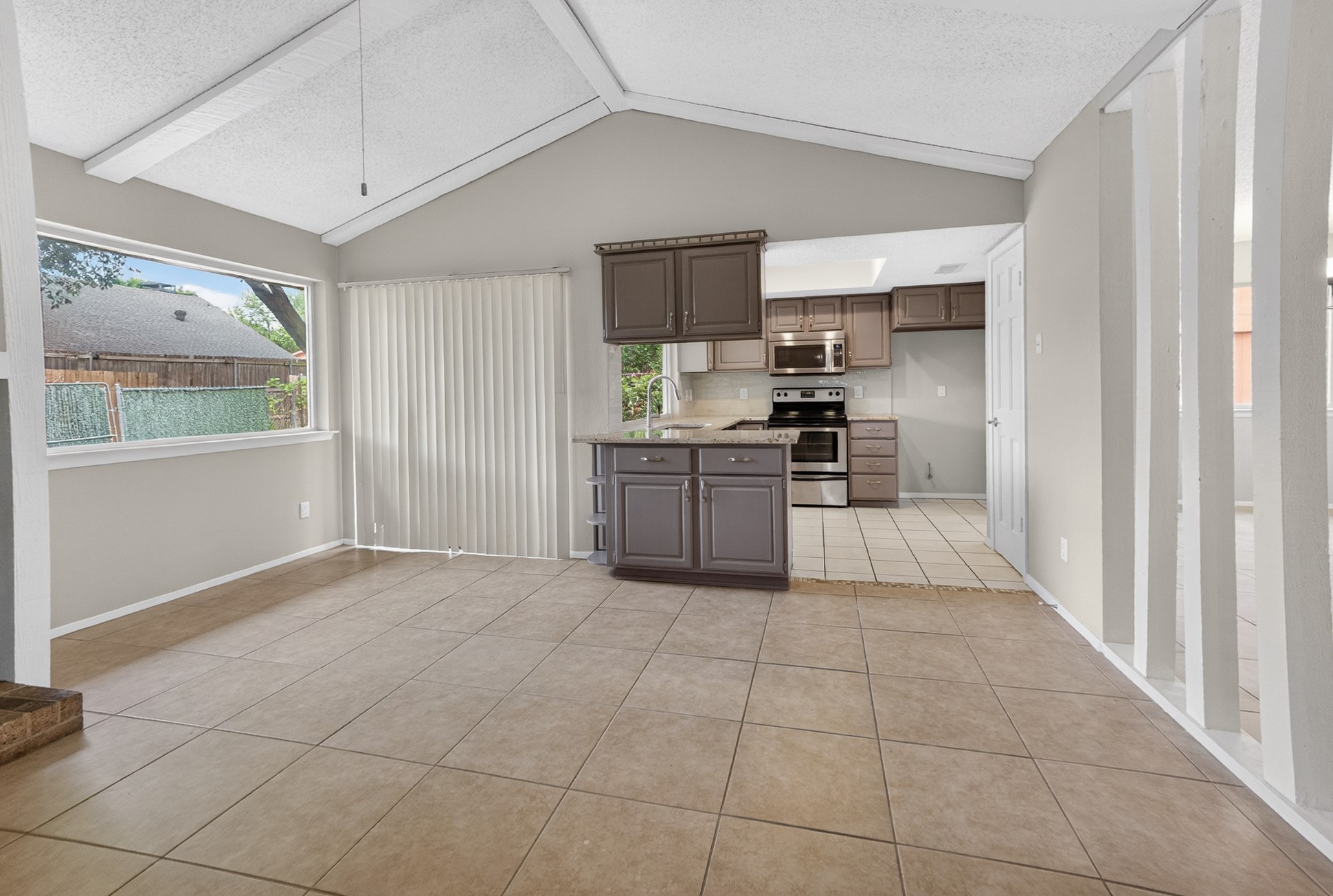 562 Kent Drive, Lewisville, TX, 75067