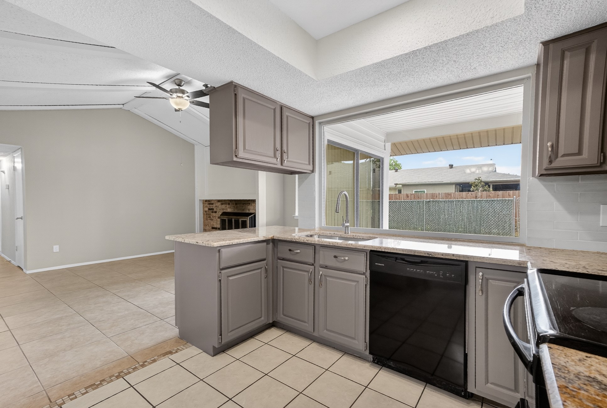 562 Kent Drive, Lewisville, TX, 75067