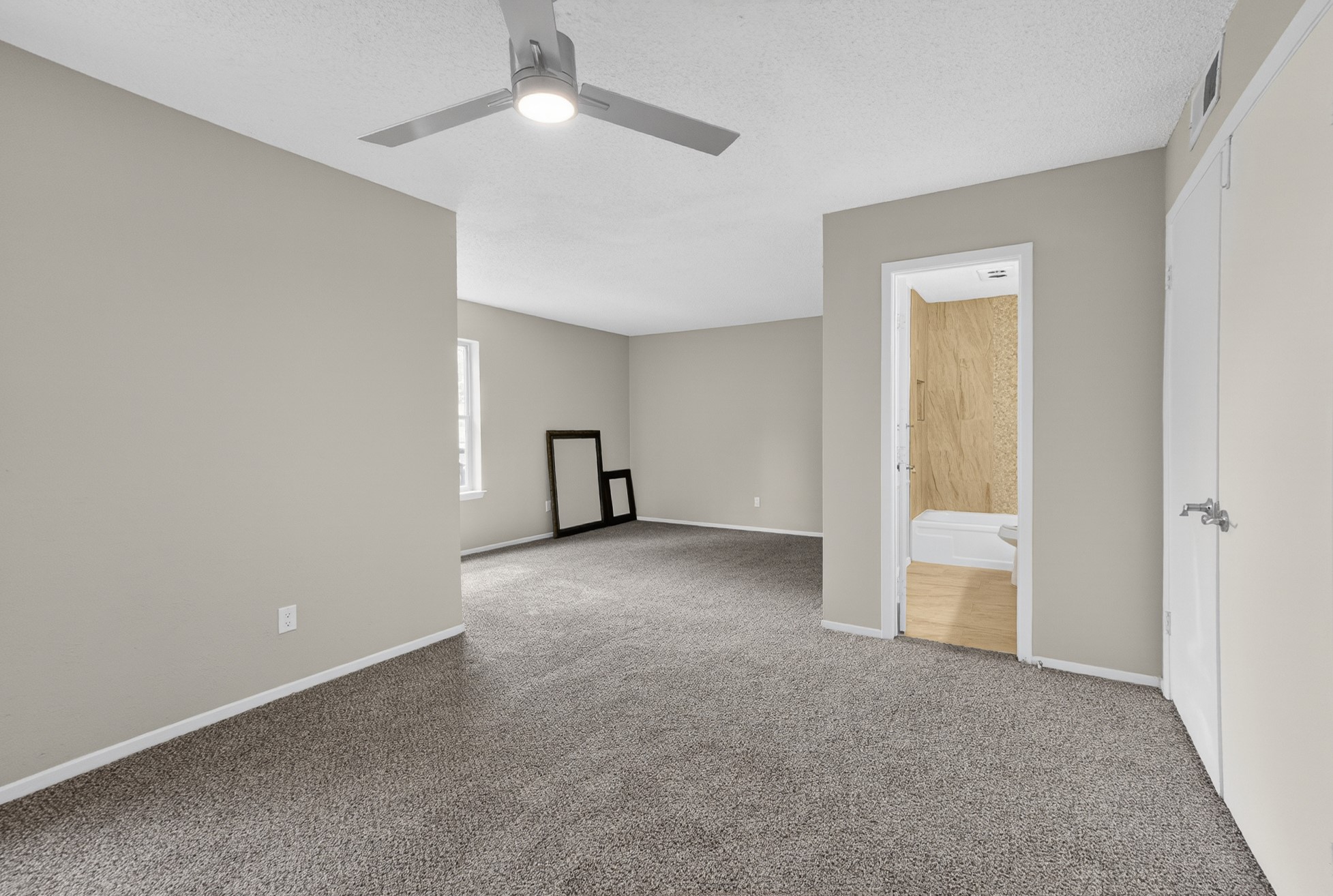 562 Kent Drive, Lewisville, TX, 75067