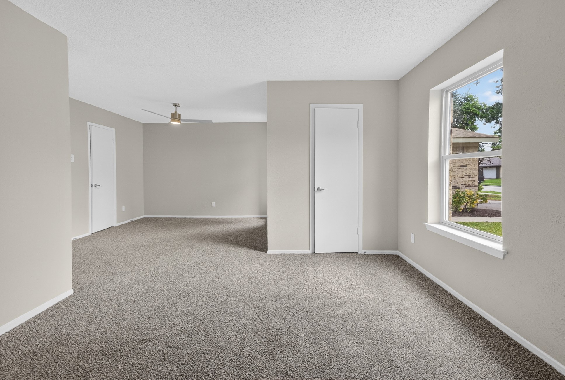 562 Kent Drive, Lewisville, TX, 75067