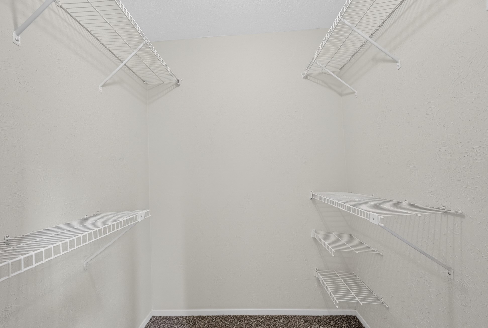 562 Kent Drive, Lewisville, TX, 75067
