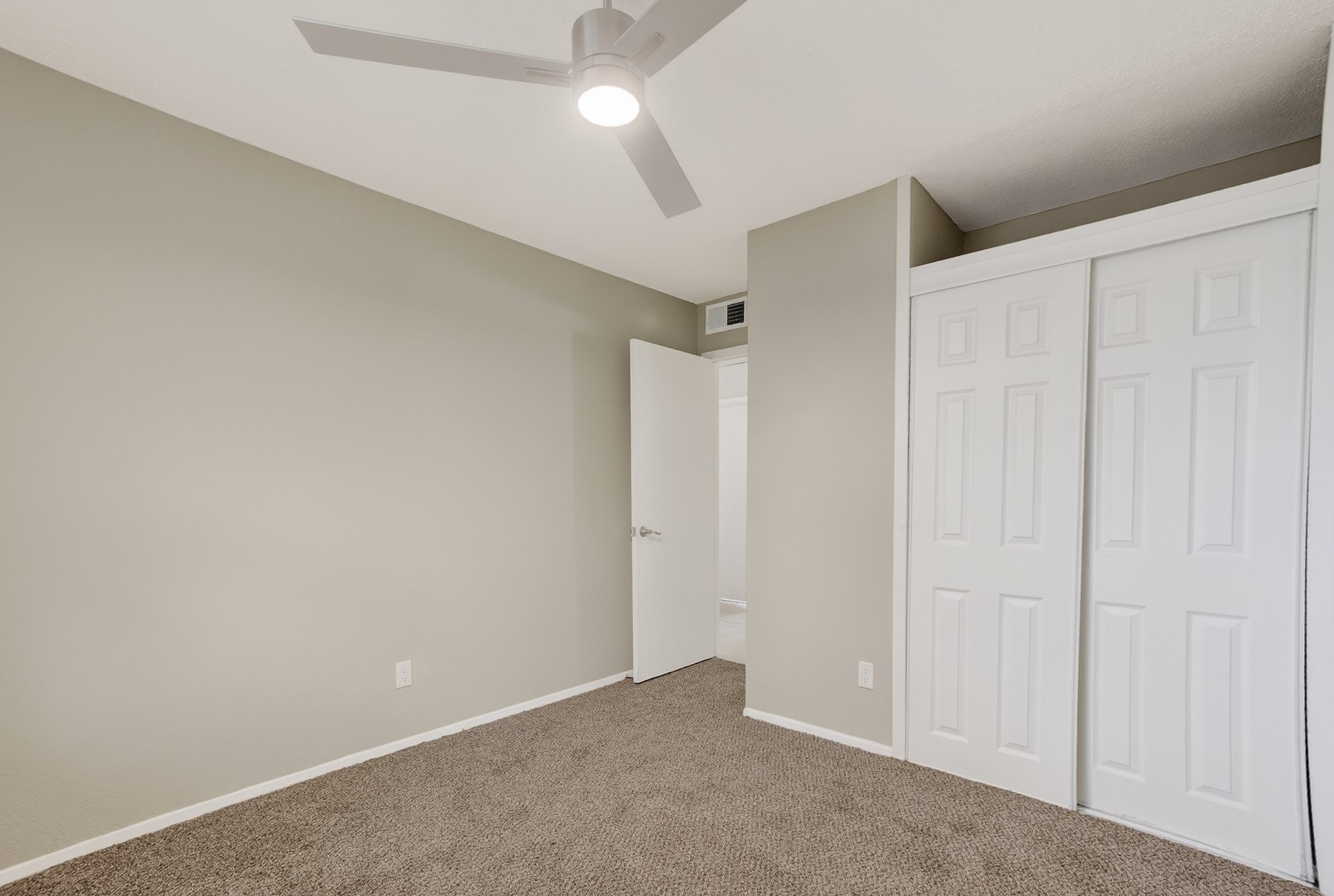562 Kent Drive, Lewisville, TX, 75067
