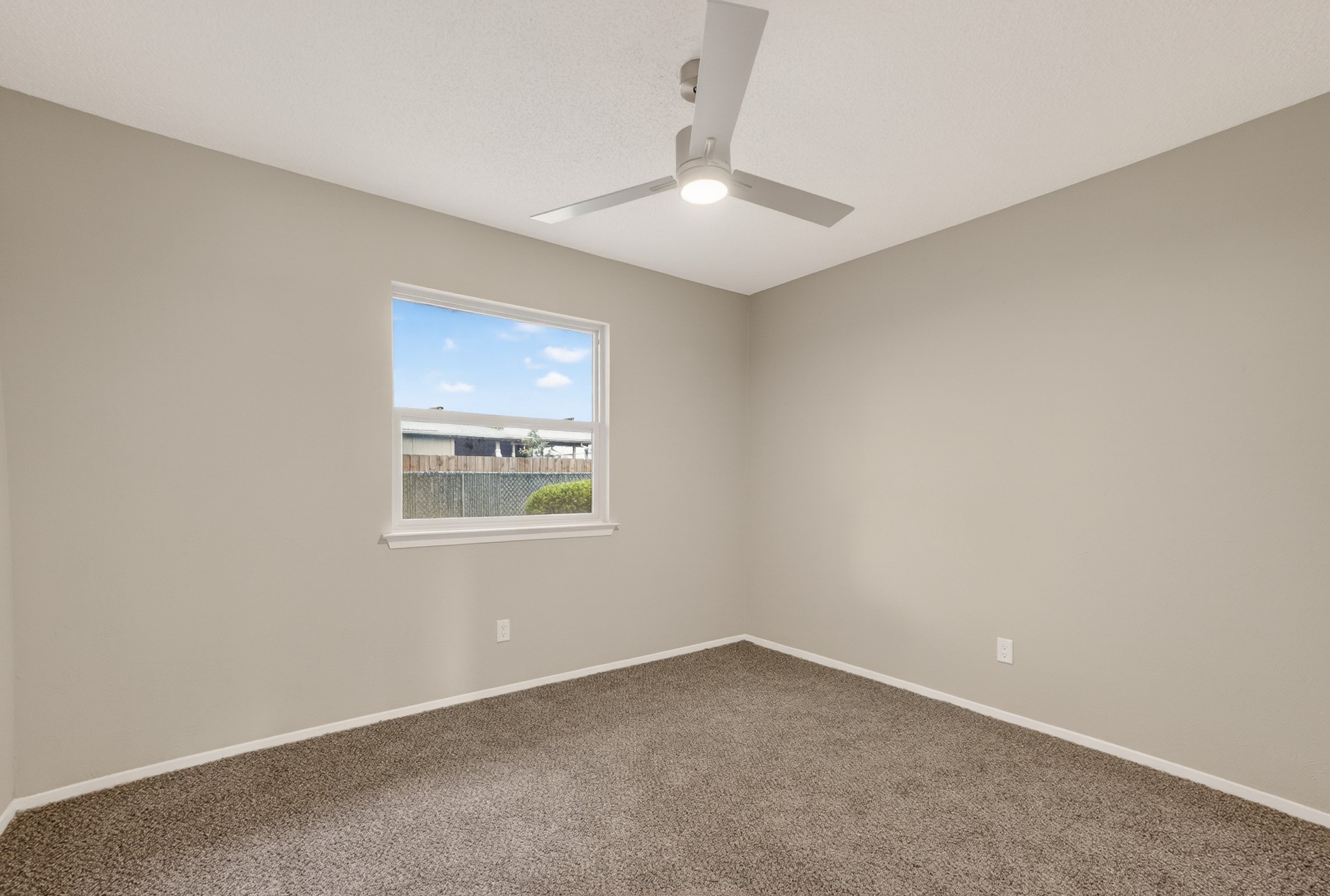562 Kent Drive, Lewisville, TX, 75067