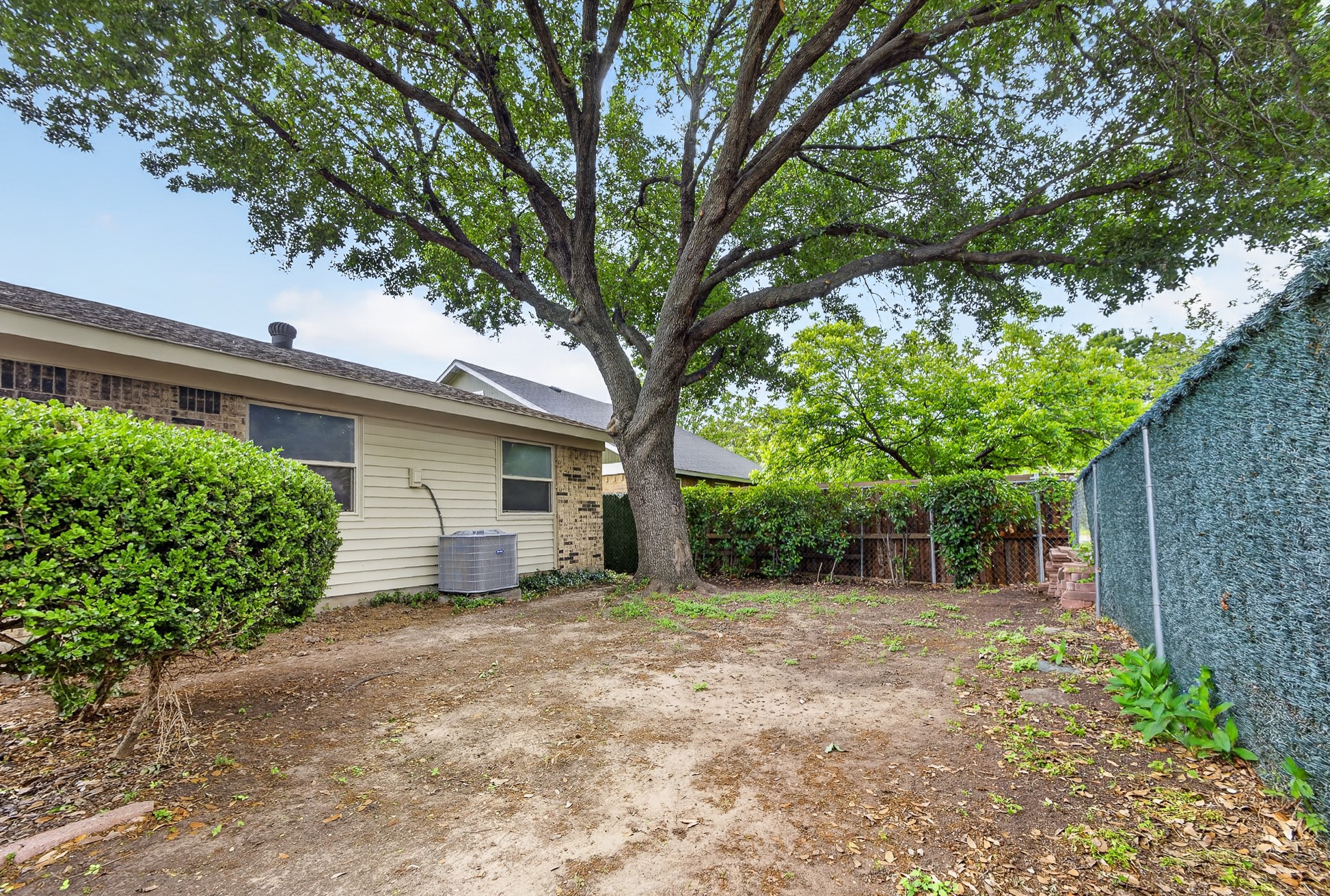 562 Kent Drive, Lewisville, TX, 75067