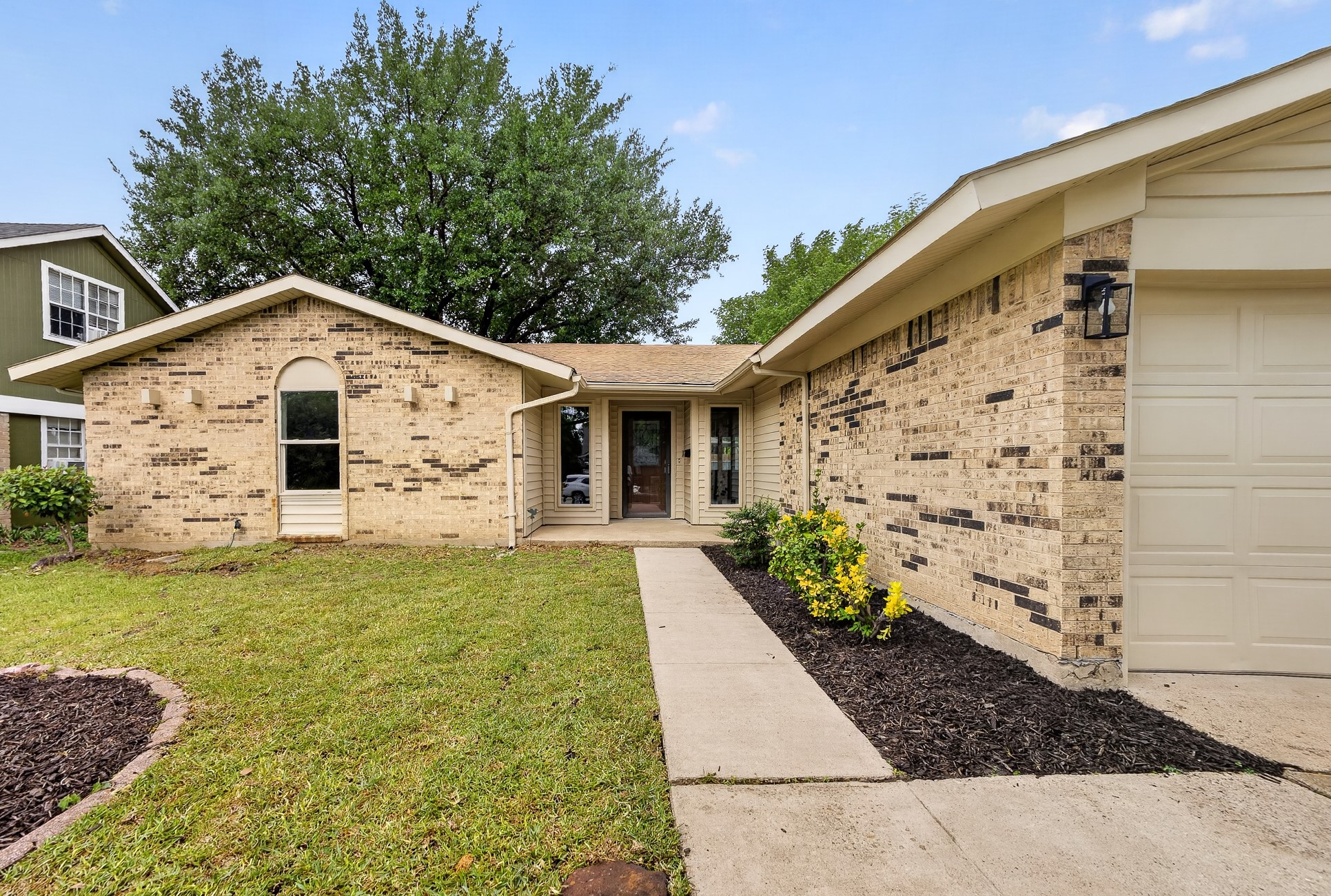 562 Kent Drive, Lewisville, TX, 75067