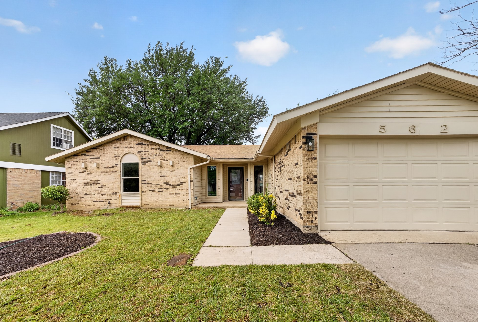 562 Kent Drive, Lewisville, TX, 75067