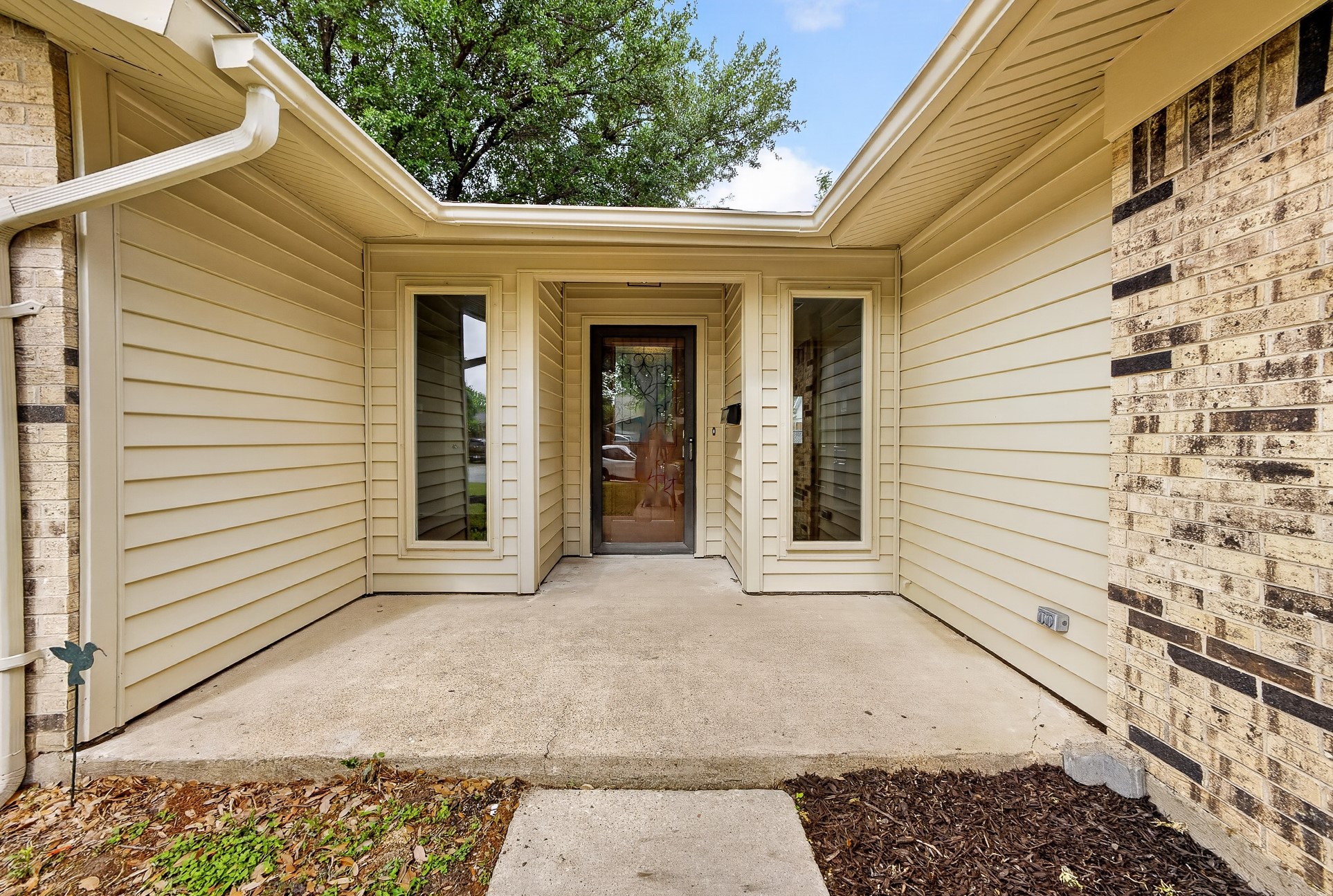 562 Kent Drive, Lewisville, TX, 75067