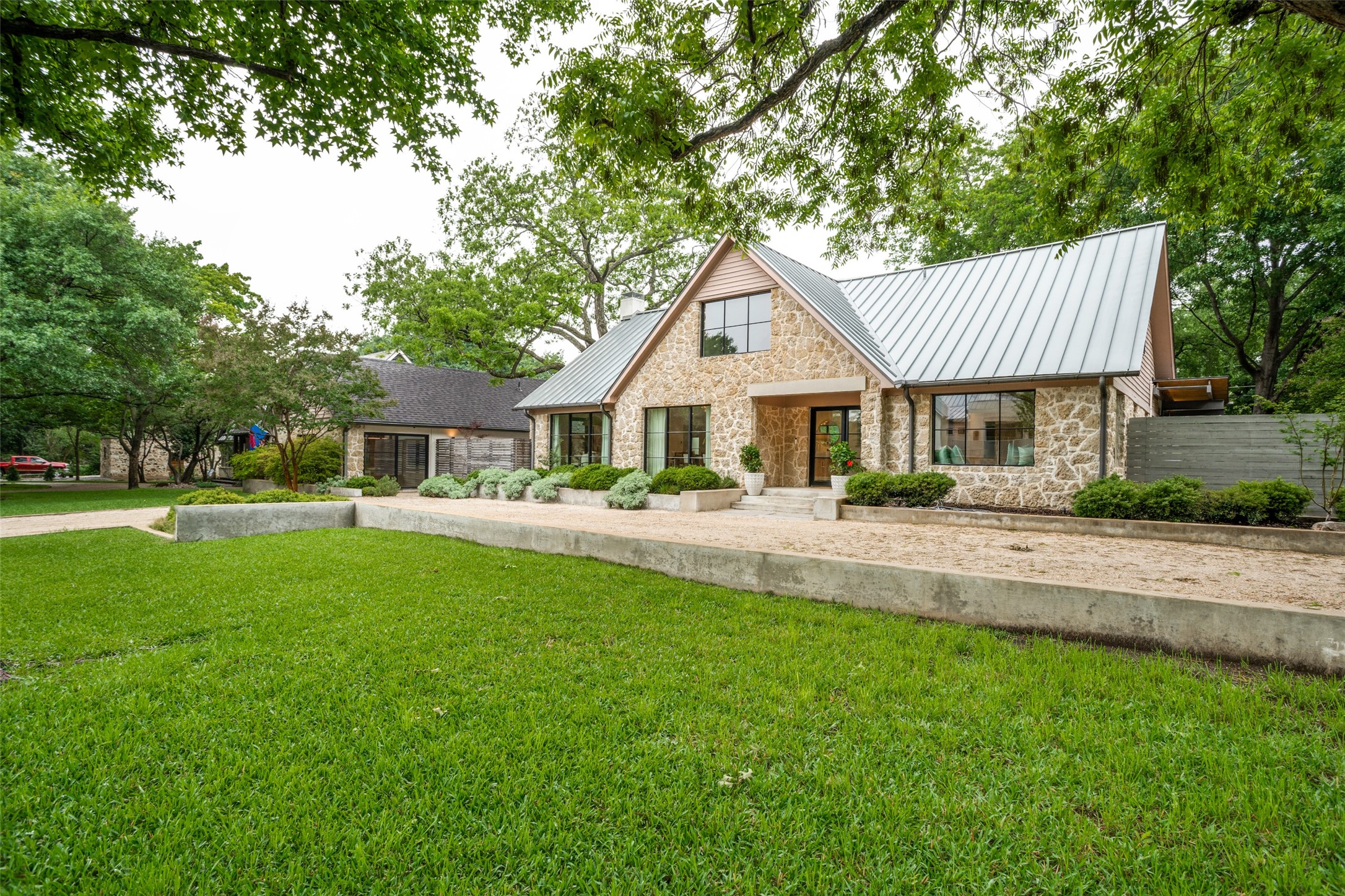4325 Pomona Road, Dallas, TX, 75209