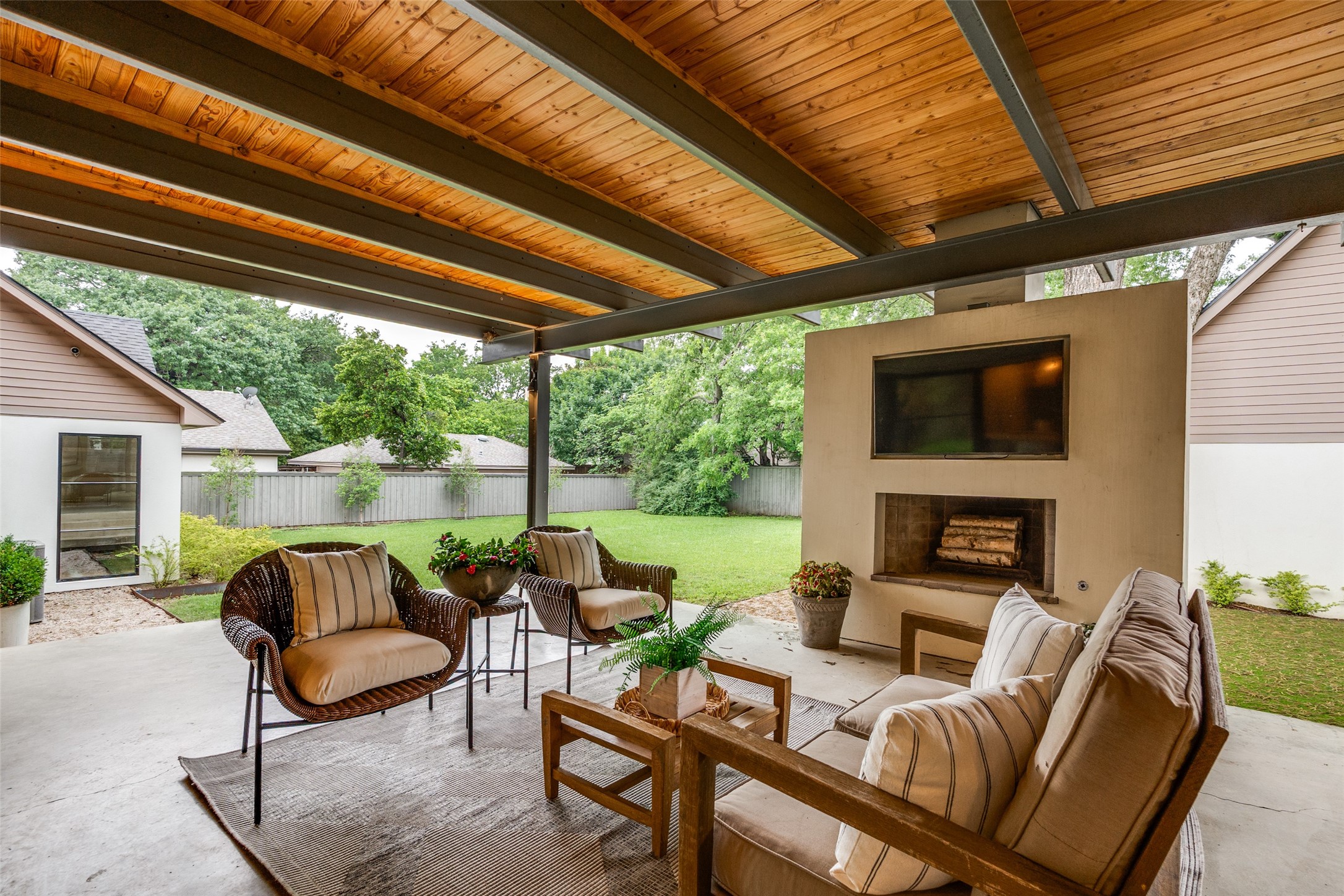 4325 Pomona Road, Dallas, TX, 75209