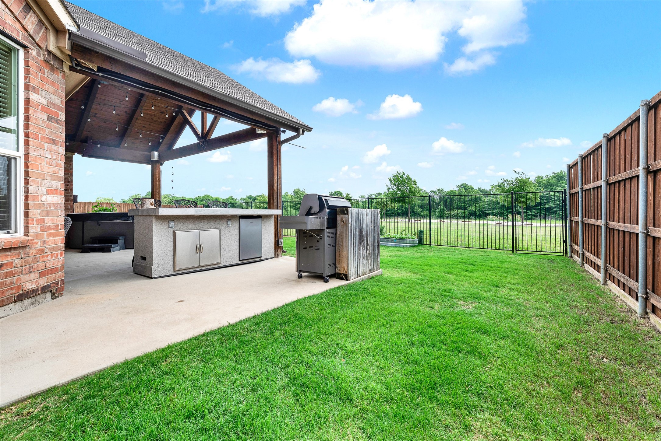 2524 Saddlehorn Drive, Little Elm, TX, 75068