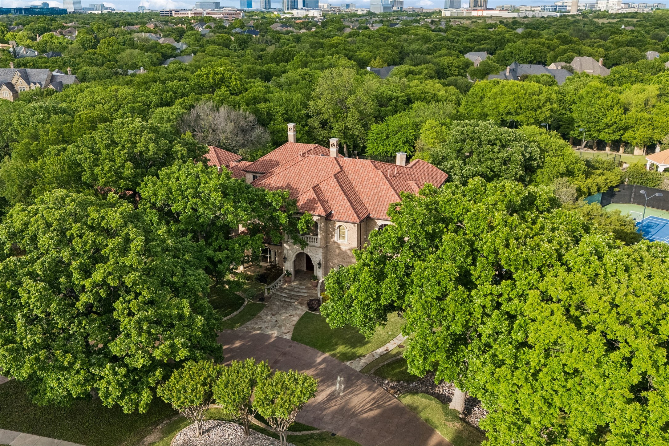 Property photo 04 of 6416 Old Gate Road, Plano, TX 75024 | MLS #21246764