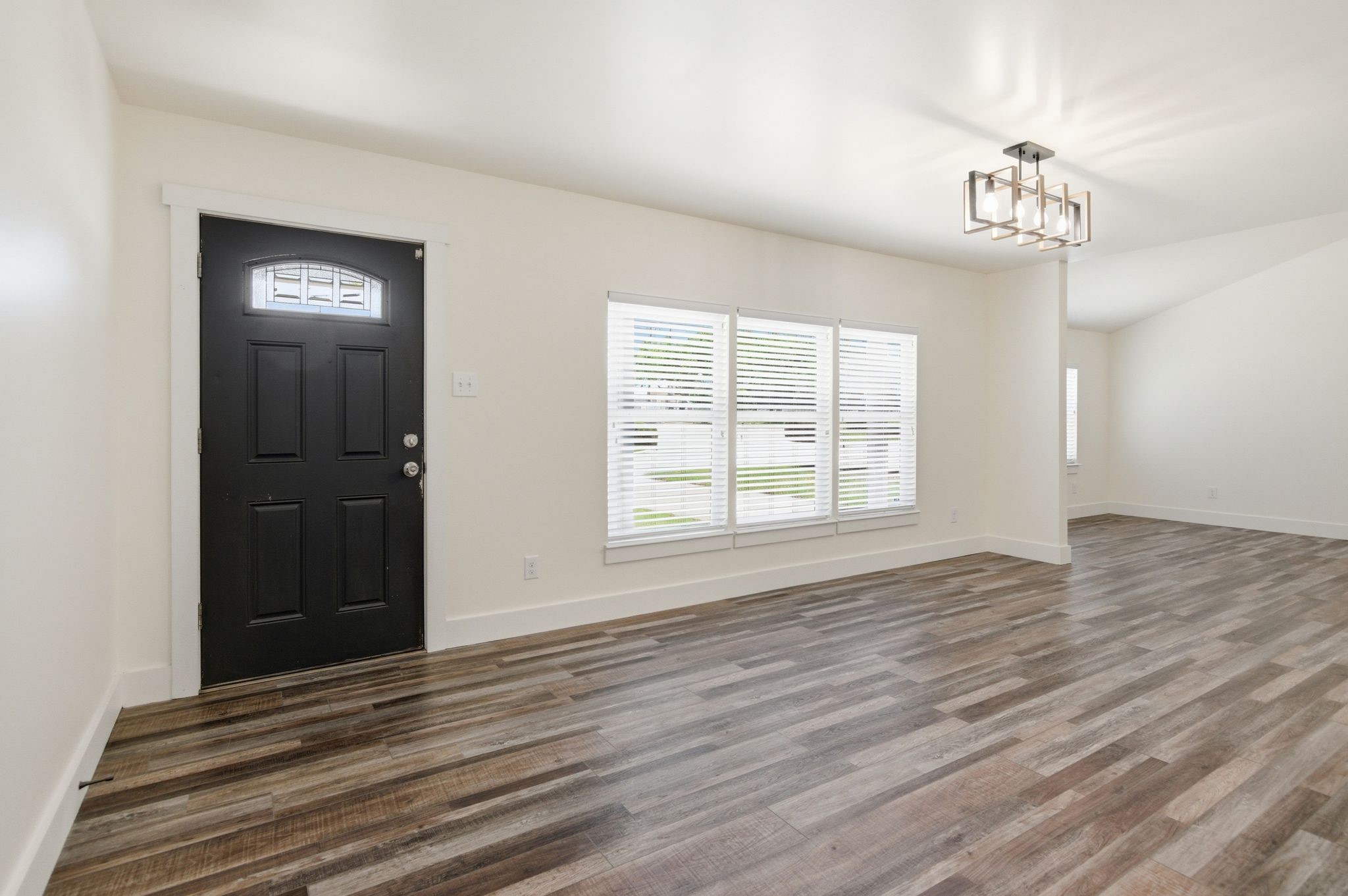 105 Anderson Street, Burleson, TX, 76028