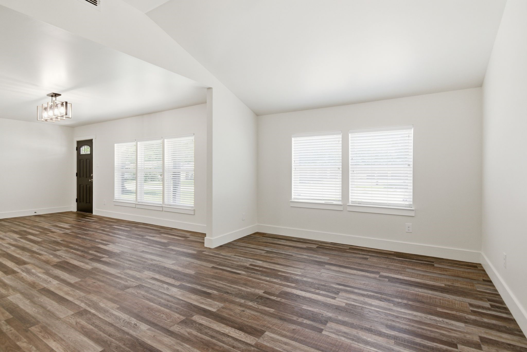 105 Anderson Street, Burleson, TX, 76028