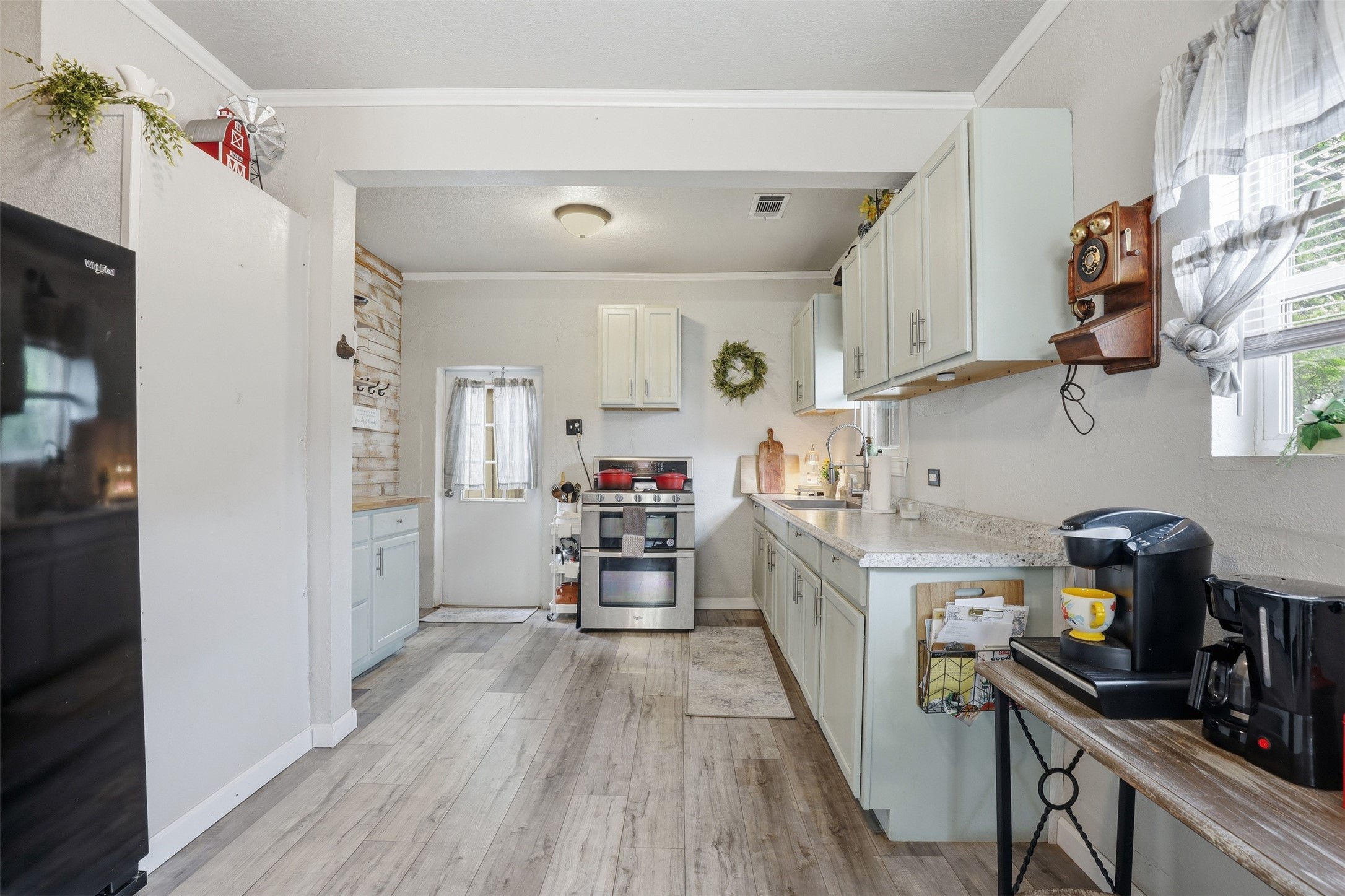 106 May Avenue, Cleburne, TX, 76031