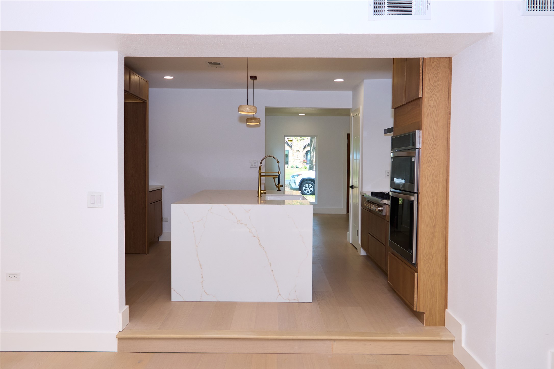 1521 El Campo Drive, Dallas, TX, 75218