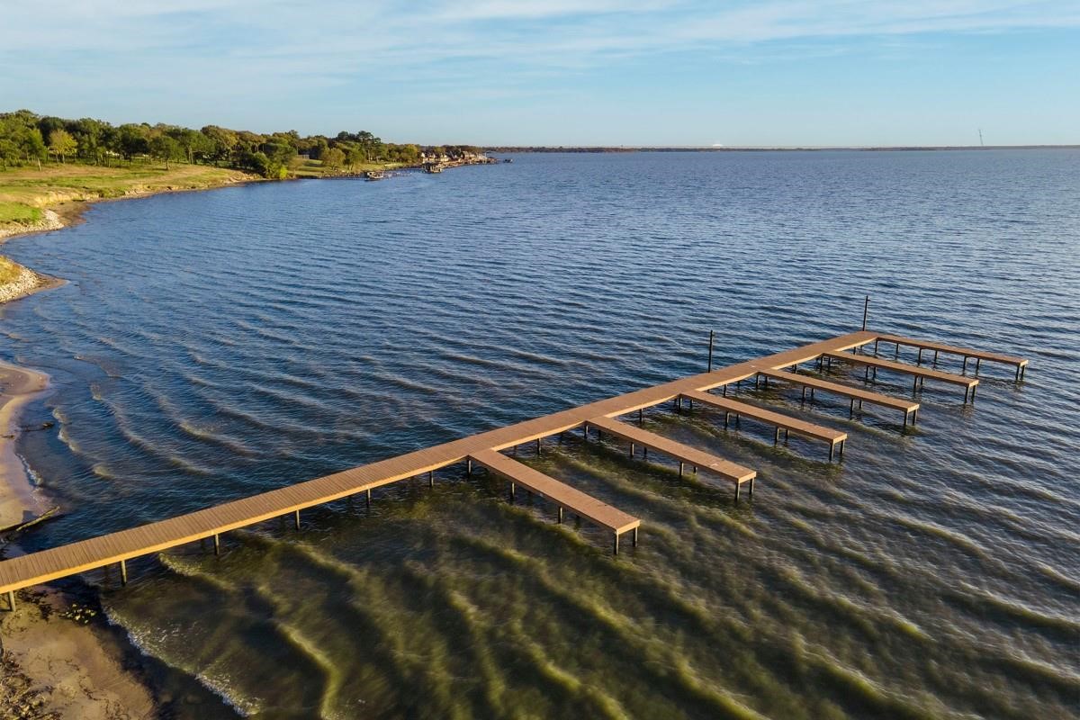 656 Calmwater Court, Mabank, TX, 75143