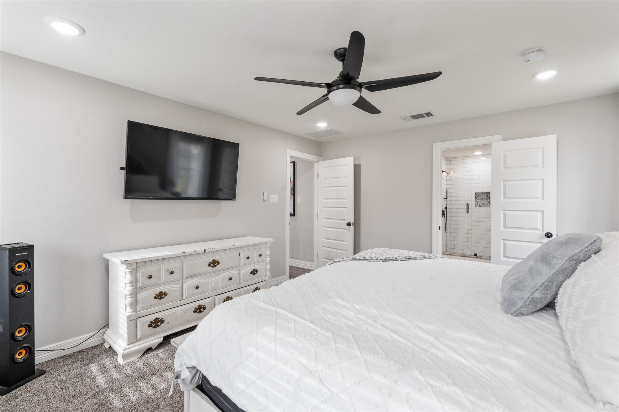 656 Calmwater Court, Mabank, TX, 75143