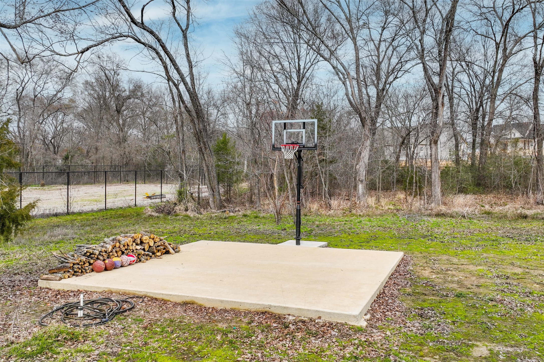 656 Calmwater Court, Mabank, TX, 75143