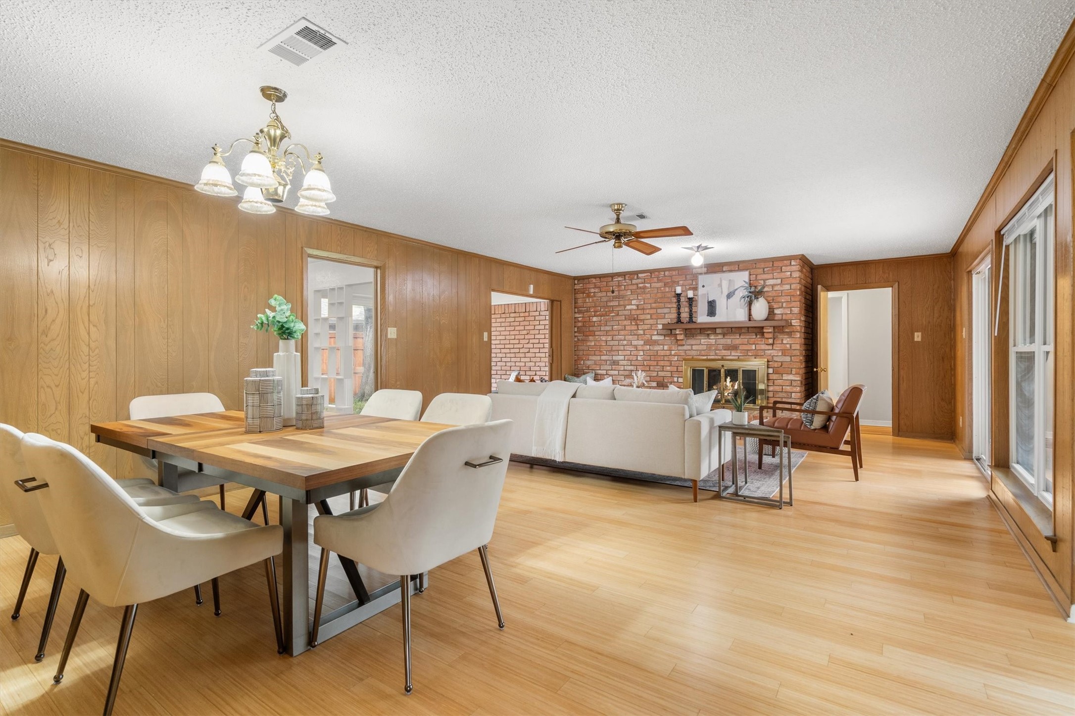 2909 Hillcrest Drive, Irving, TX, 75062