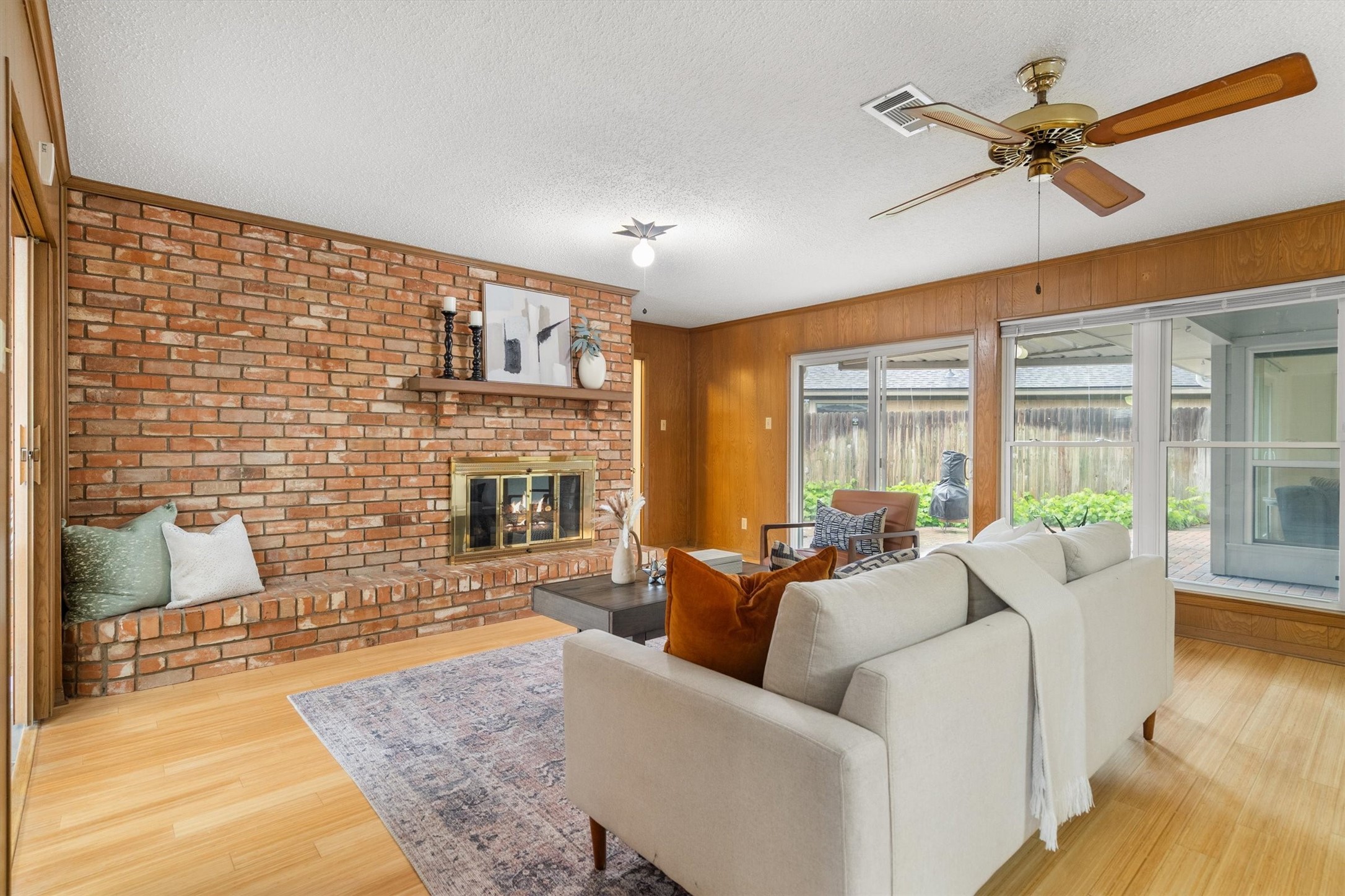 2909 Hillcrest Drive, Irving, TX, 75062