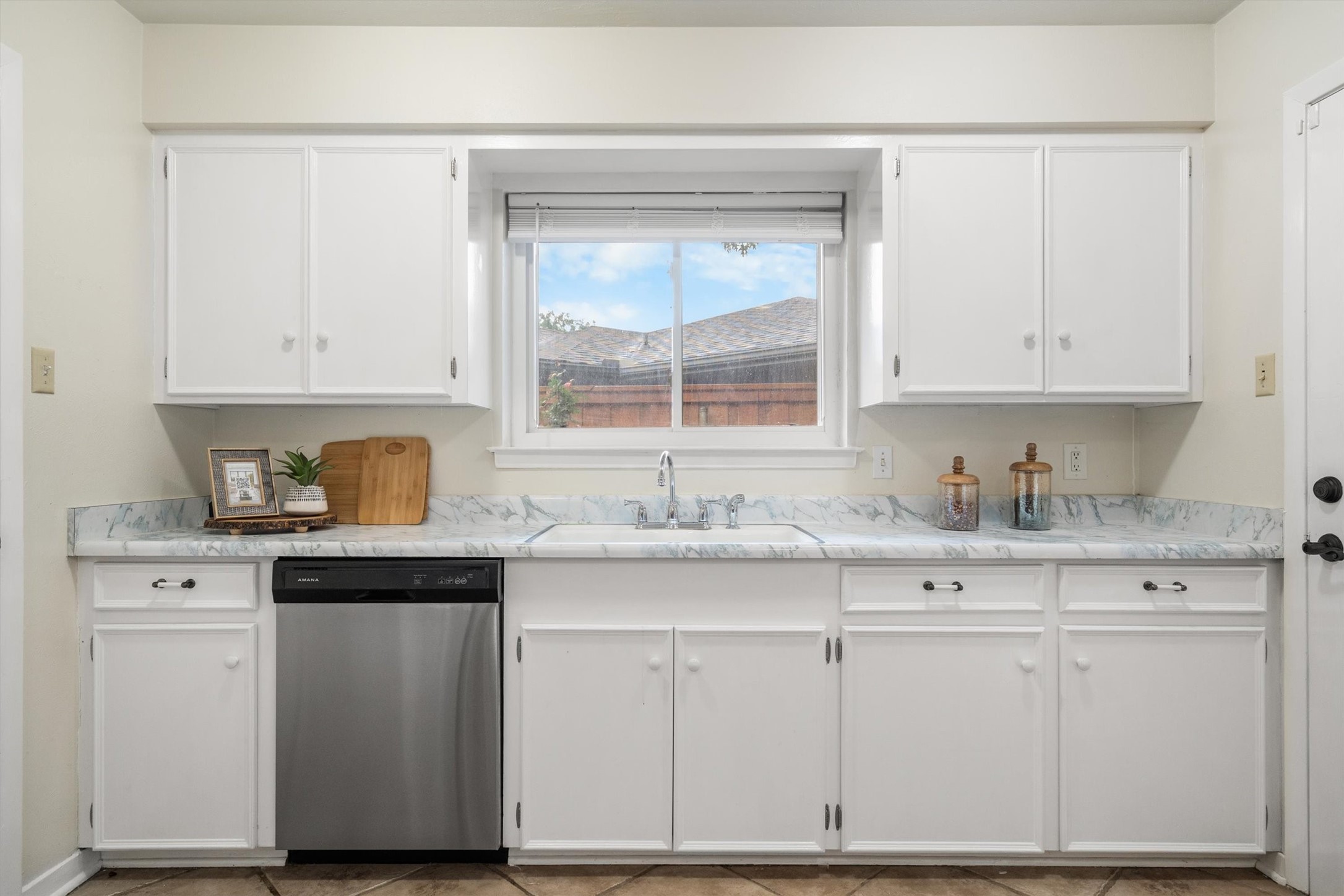 2909 Hillcrest Drive, Irving, TX, 75062
