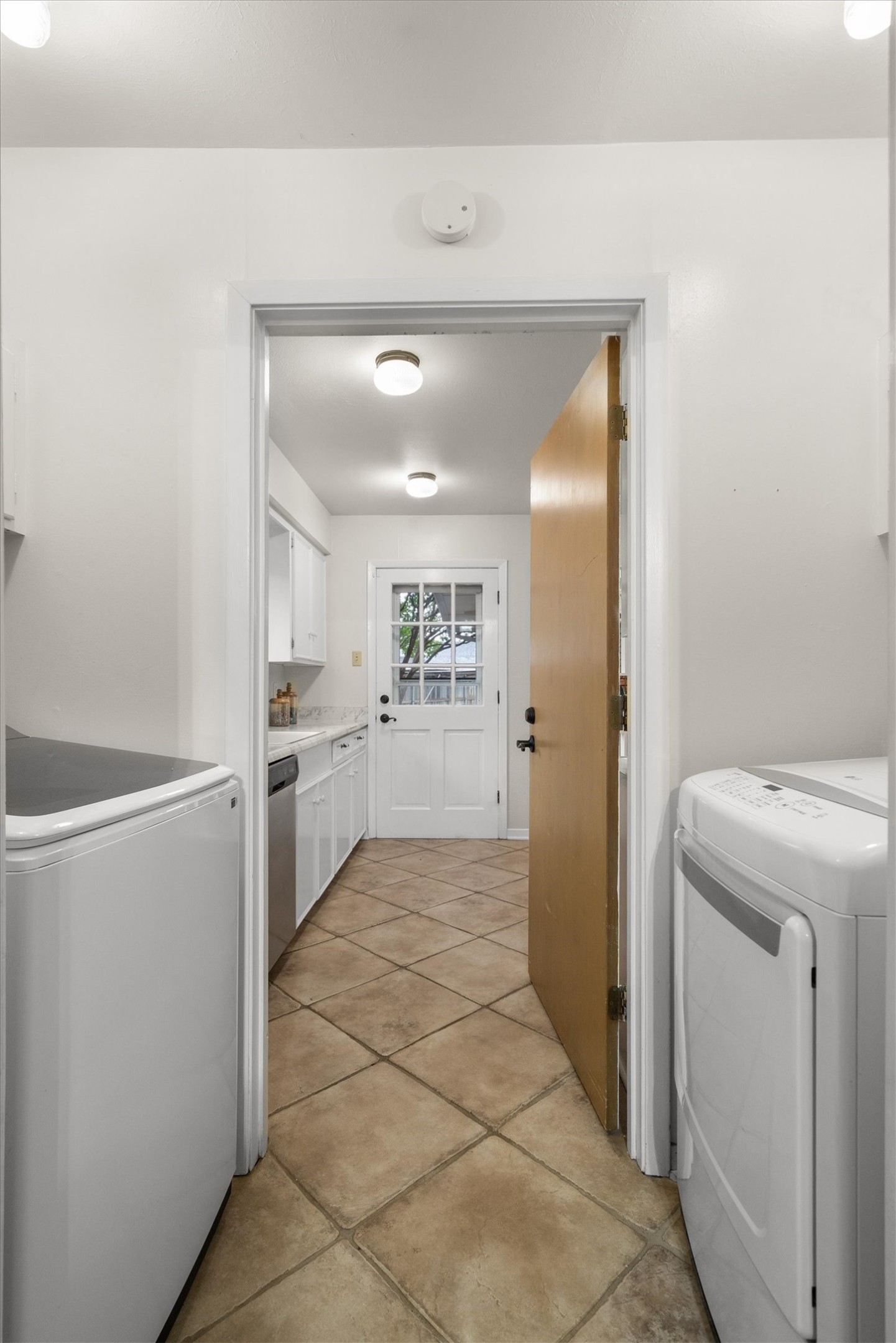 2909 Hillcrest Drive, Irving, TX, 75062