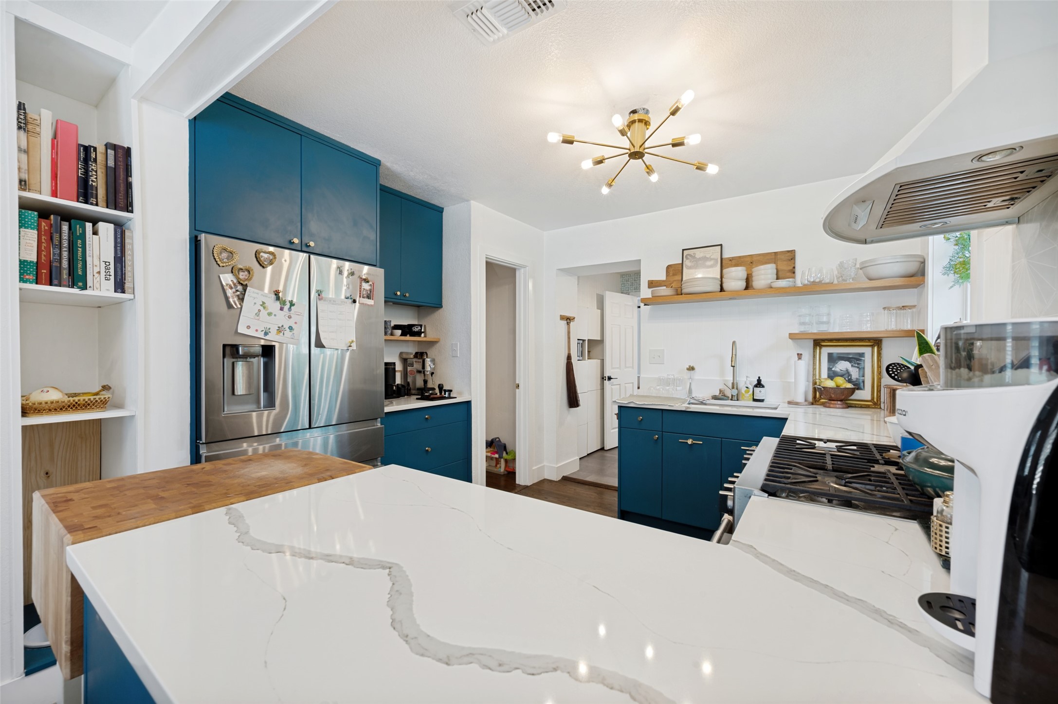 220 W College Street, Lewisville, TX, 75057