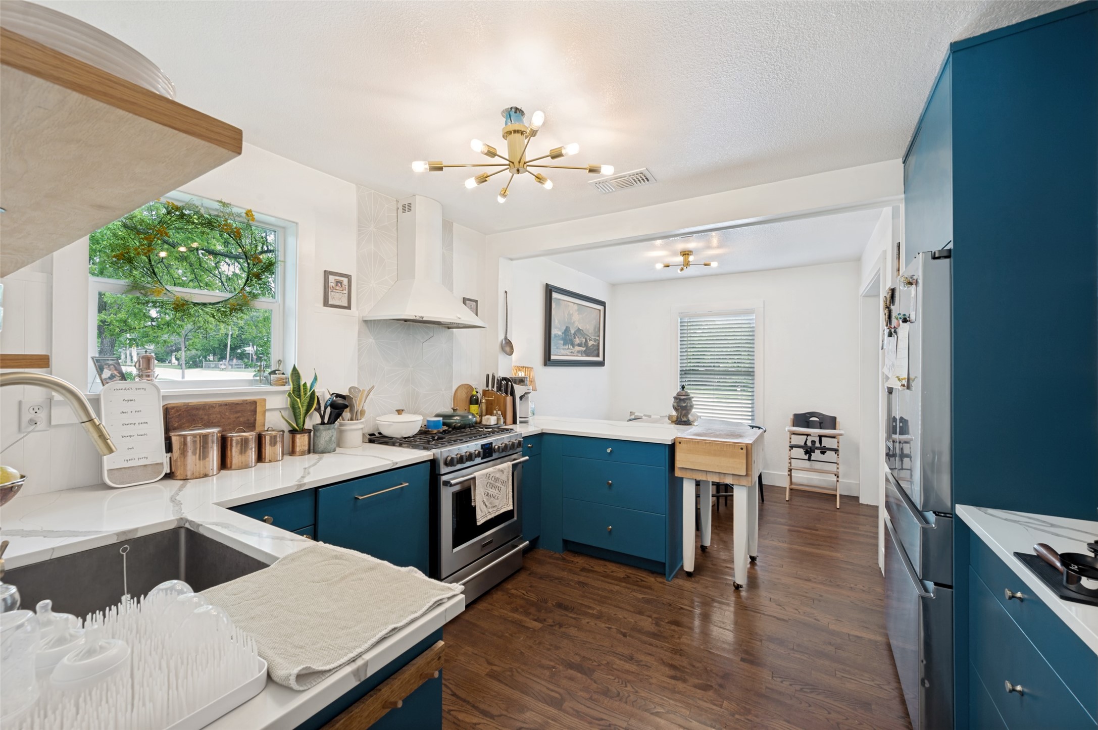 220 W College Street, Lewisville, TX, 75057