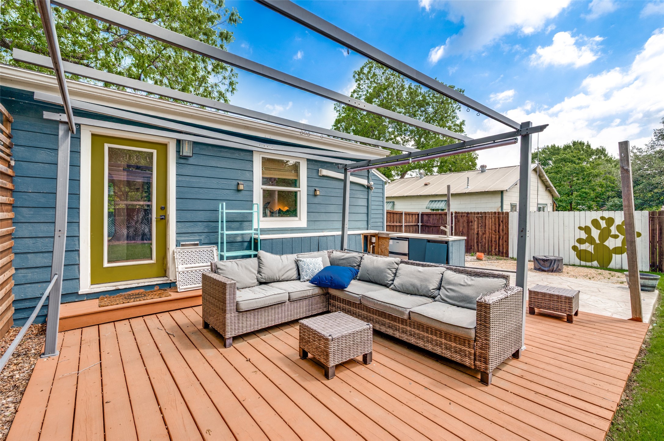 220 W College Street, Lewisville, TX, 75057