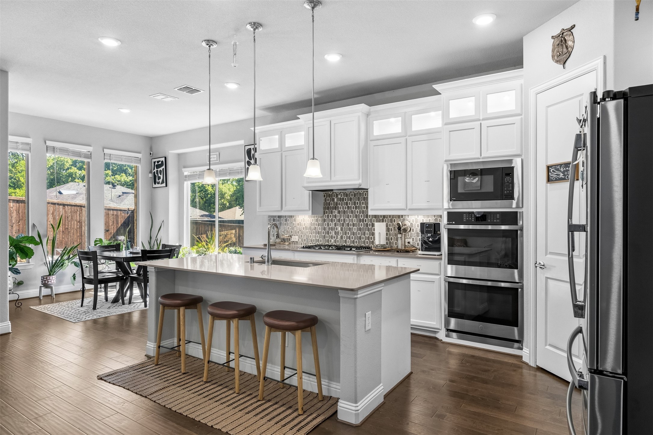 2204 Christopher Lane, Euless, TX, 76040