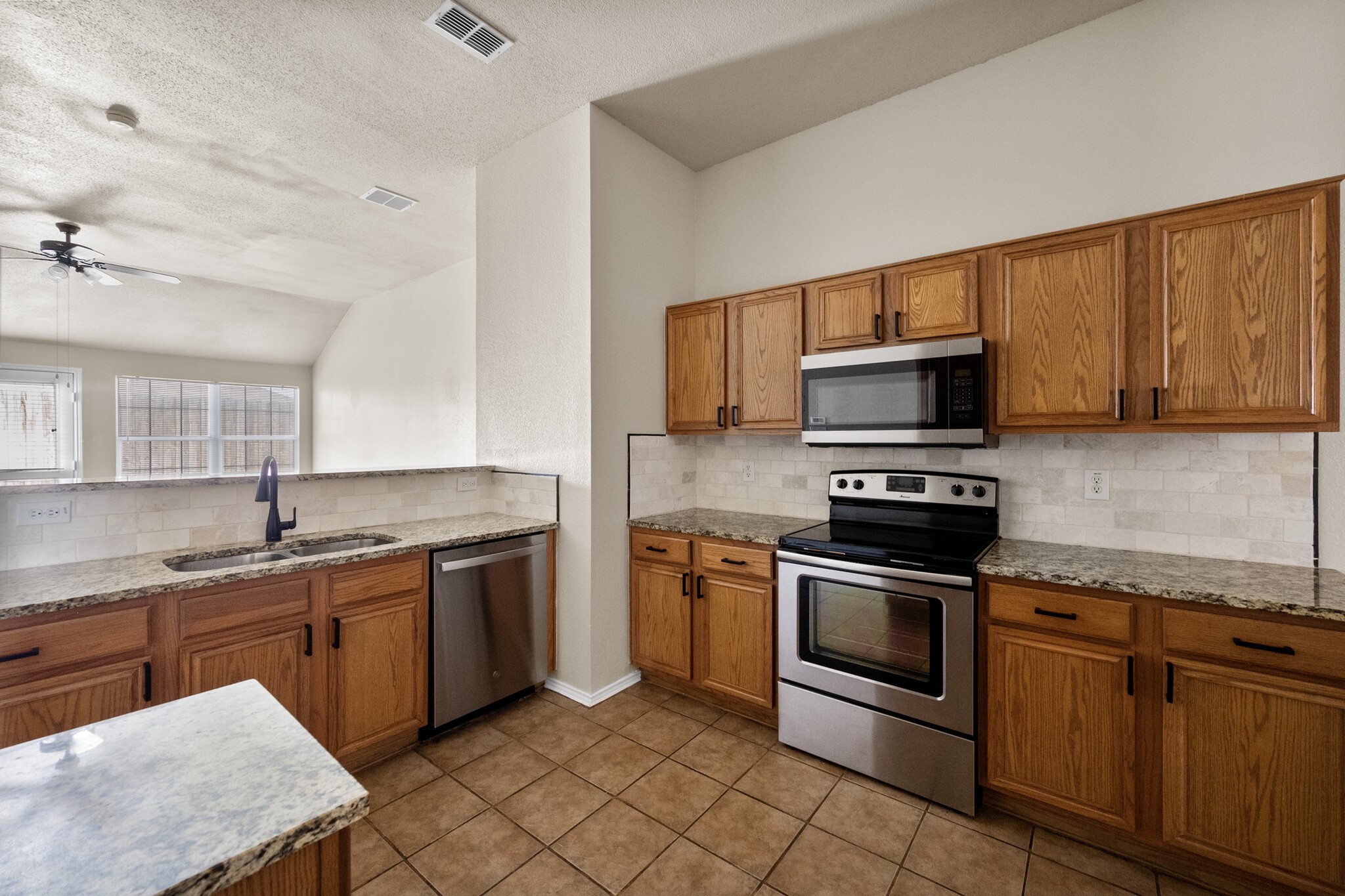 812 Sierra Circle, Burleson, TX, 76028
