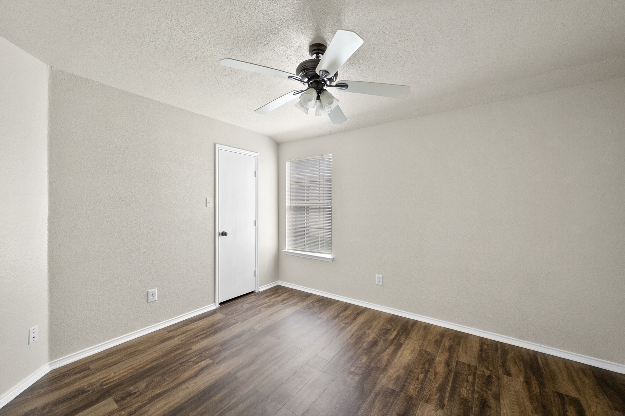 812 Sierra Circle, Burleson, TX, 76028
